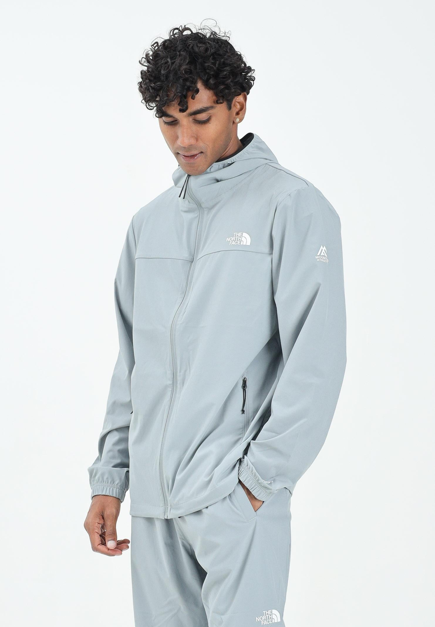 THE NORTH FACE Giacca a vento Mountain Athletics grigia da uomo NF0A8BP1H5F1 . THE NORTH FACE