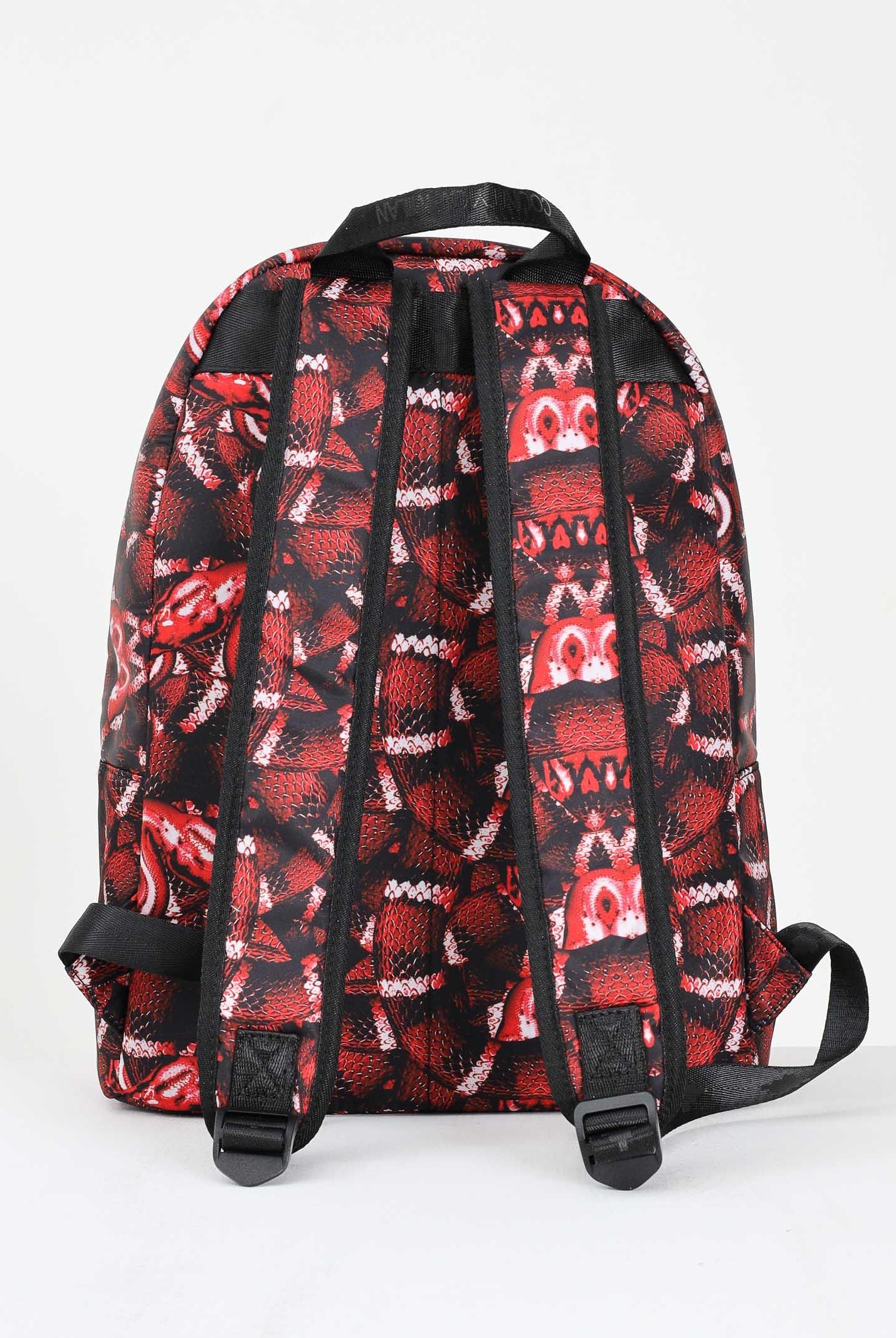 MARCELO BURLON COUNTY OF MILAN Zaino rosso per uomo e donna in tessuto tecnico con stampa all-over COMAF250112 MARCELO BURLON COUNTY OF MILAN