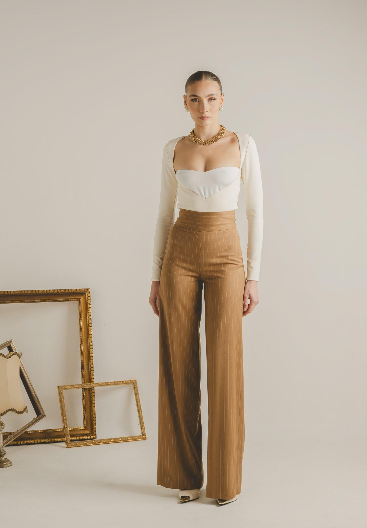 SANTAS Pantalone elegante POUVOIR color miele da donna con micro gessatura PV2626 MI SANTAS