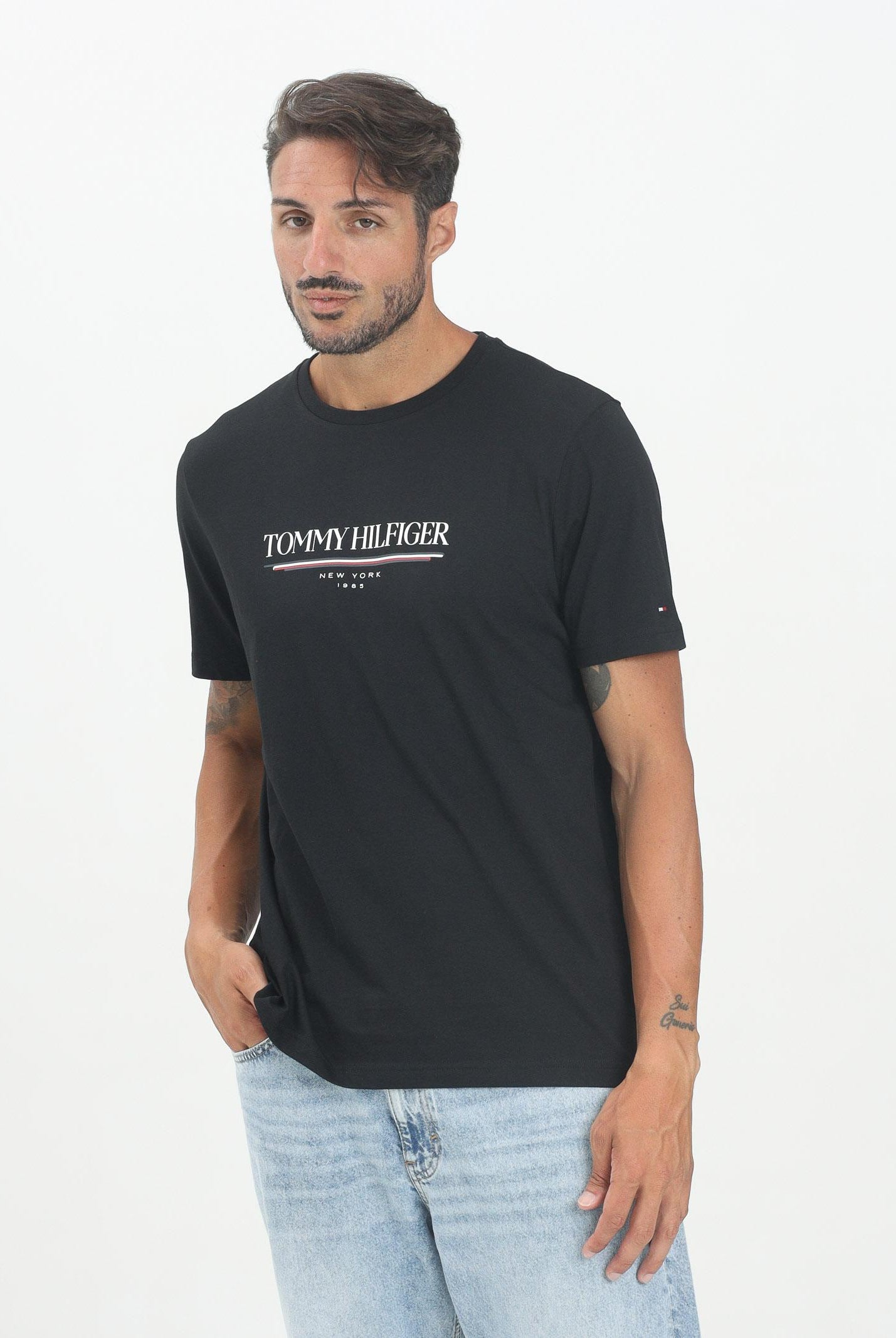 TOMMY HILFIGER T-shirt a manica corta nera da uomo con logo MW0MW40324BDS TOMMY HILFIGER