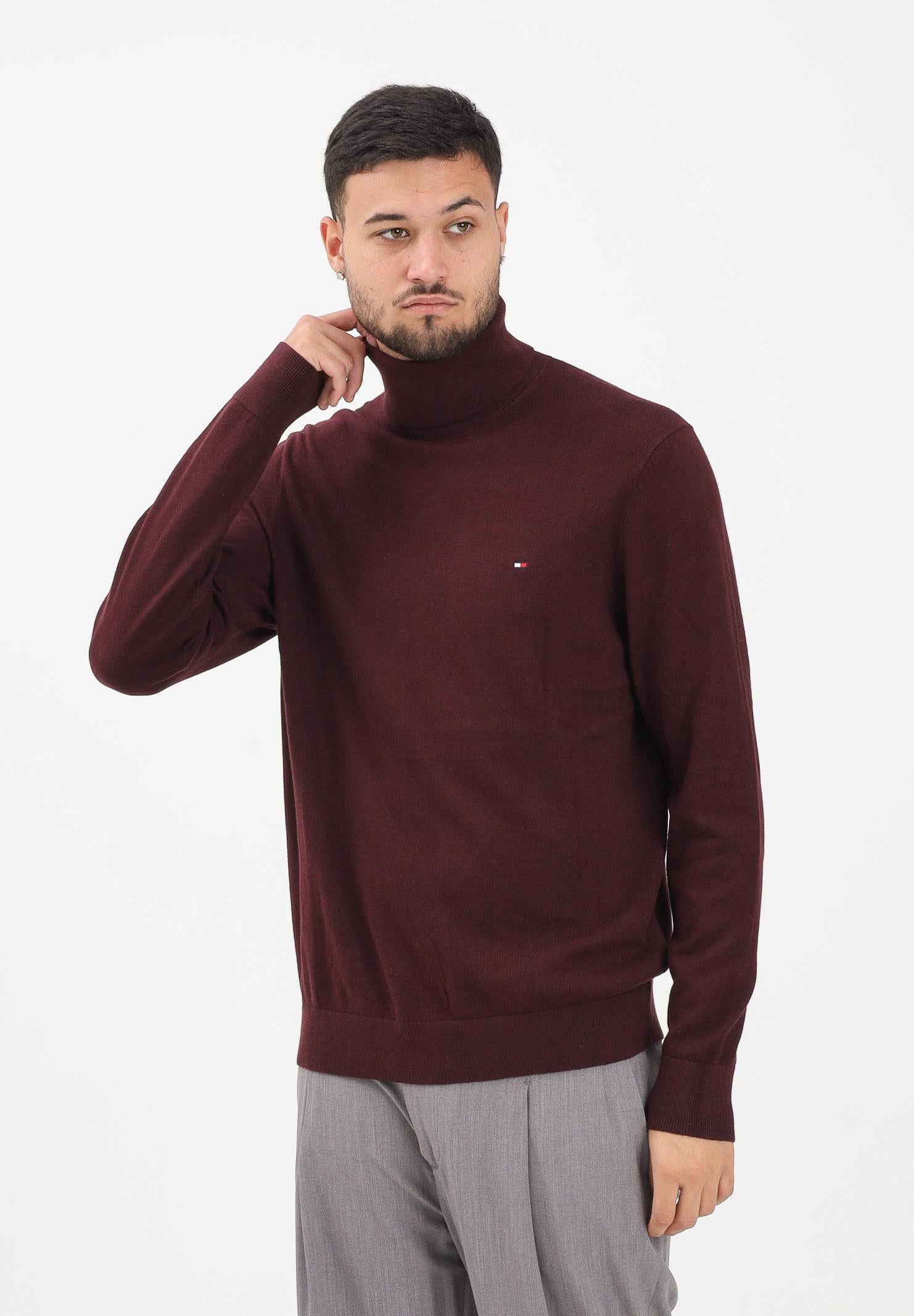 TOMMY HILFIGHER Maglioncino a collo alto bordeaux da uomo MW0MW28048XIH TOMMY HILFIGER