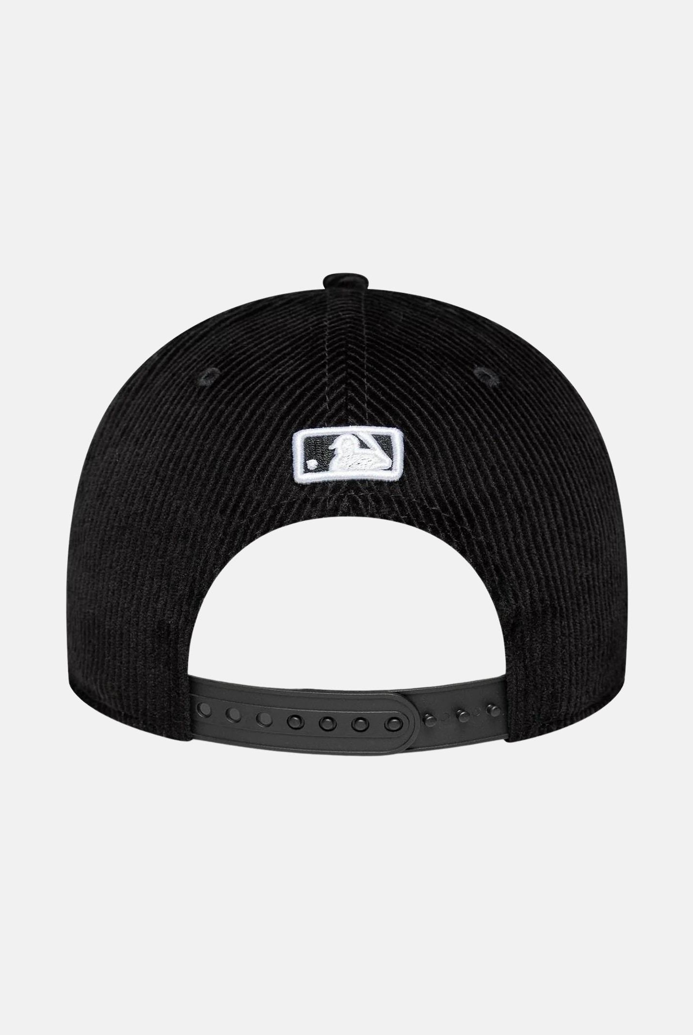 NEW ERA Cappello con visiera 9FORTY M-Crown New York Yankees MLB in velluto a costine nero per uomo e donna 60691062 . NEW ERA