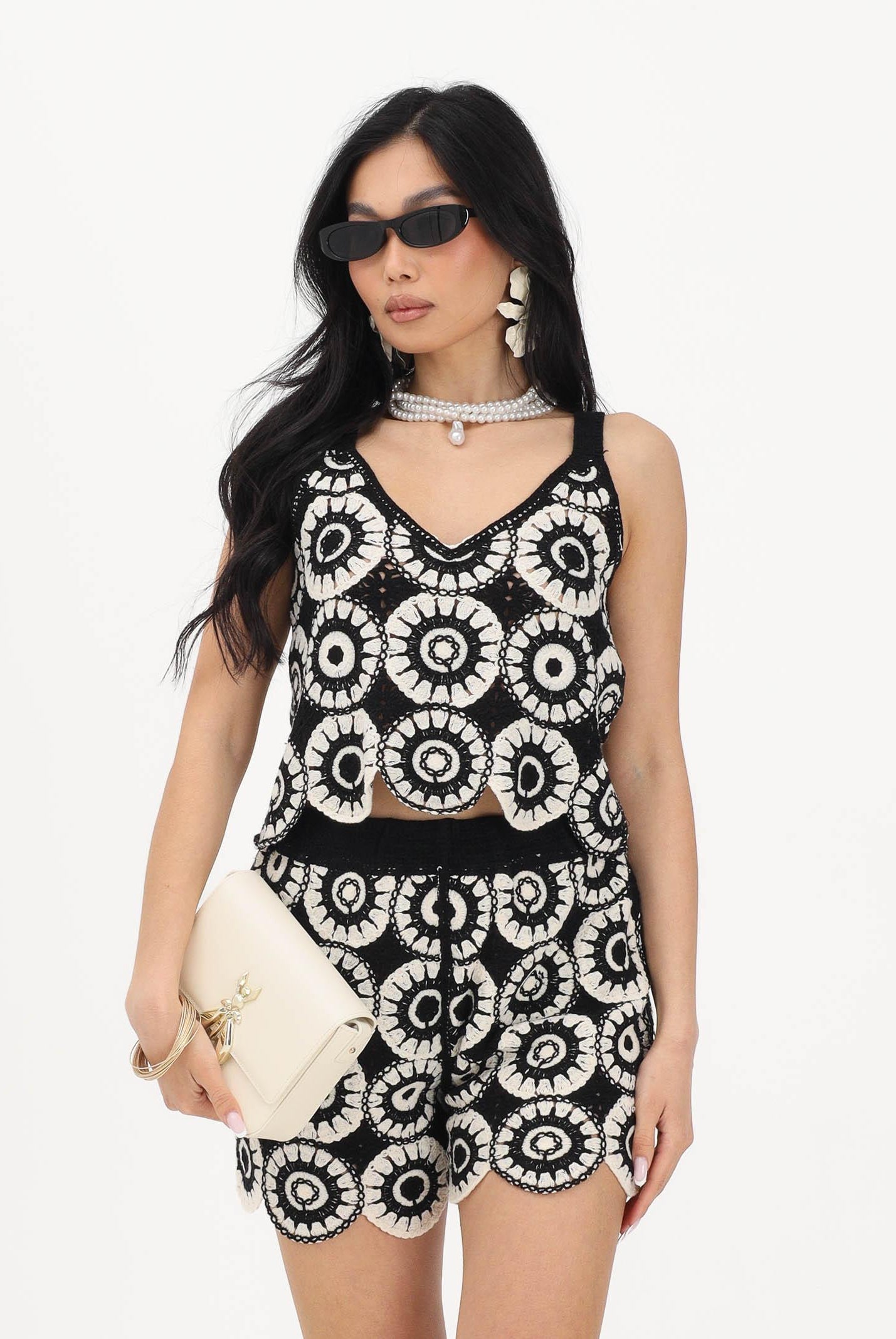 ONLY Top nero e panna da donna in tessuto lavorato tipo crochet 15289731 BLBI ONLY