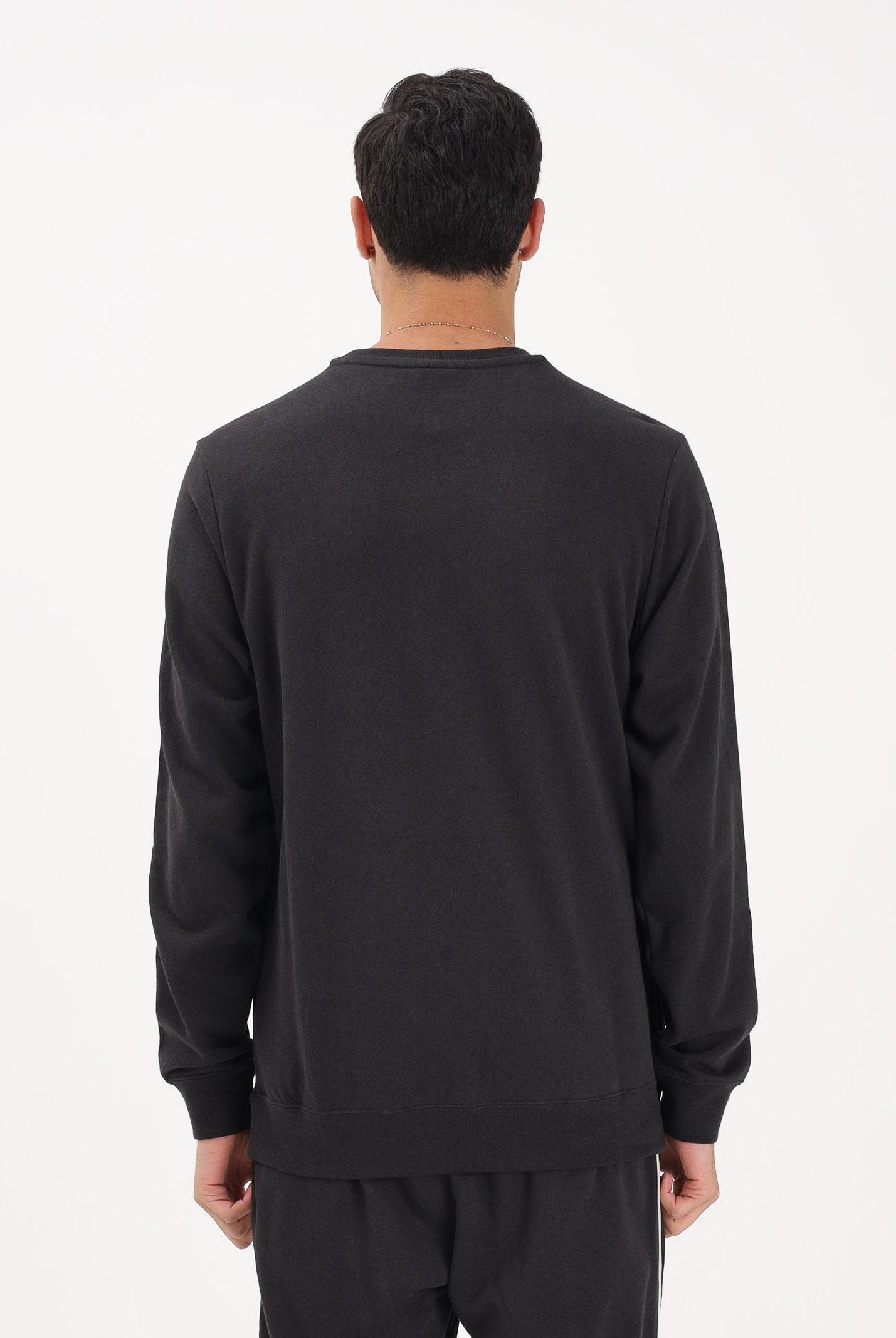 PUMA Felpa girocollo Essentials Elevated nera da uomo 692015 01 PUMA