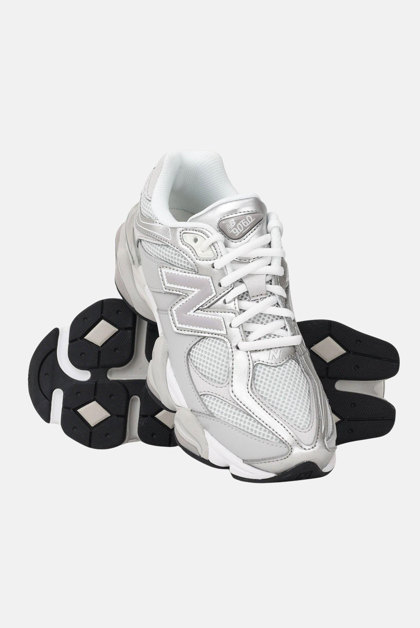 NEW BALANCE Sneakers 9060 argento da uomo U90606MU . NEW BALANCE