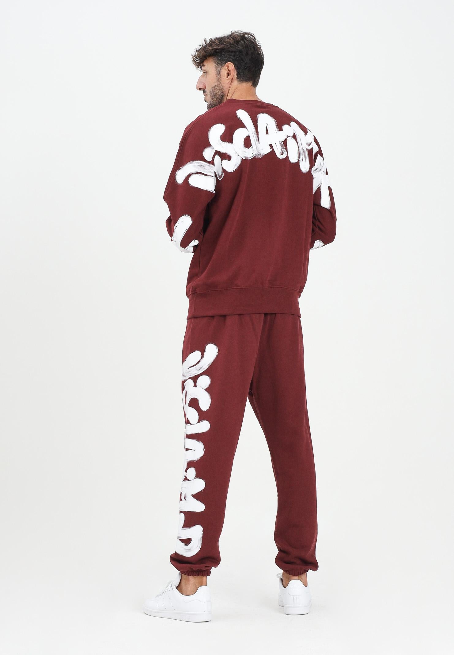 DISCLAIMER Pantalone sportivo bordeaux da uomo con maxi stampa logo 25IDS55101 BO DISCLAIMER