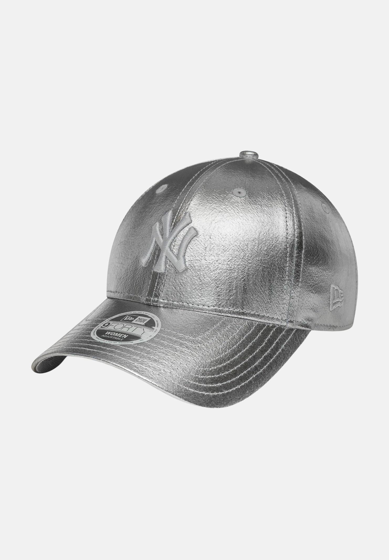 NEW ERA Cappello con visiera 9FORTY New York Yankees MLB in ecopelle argento da donna 60758957 . NEW ERA