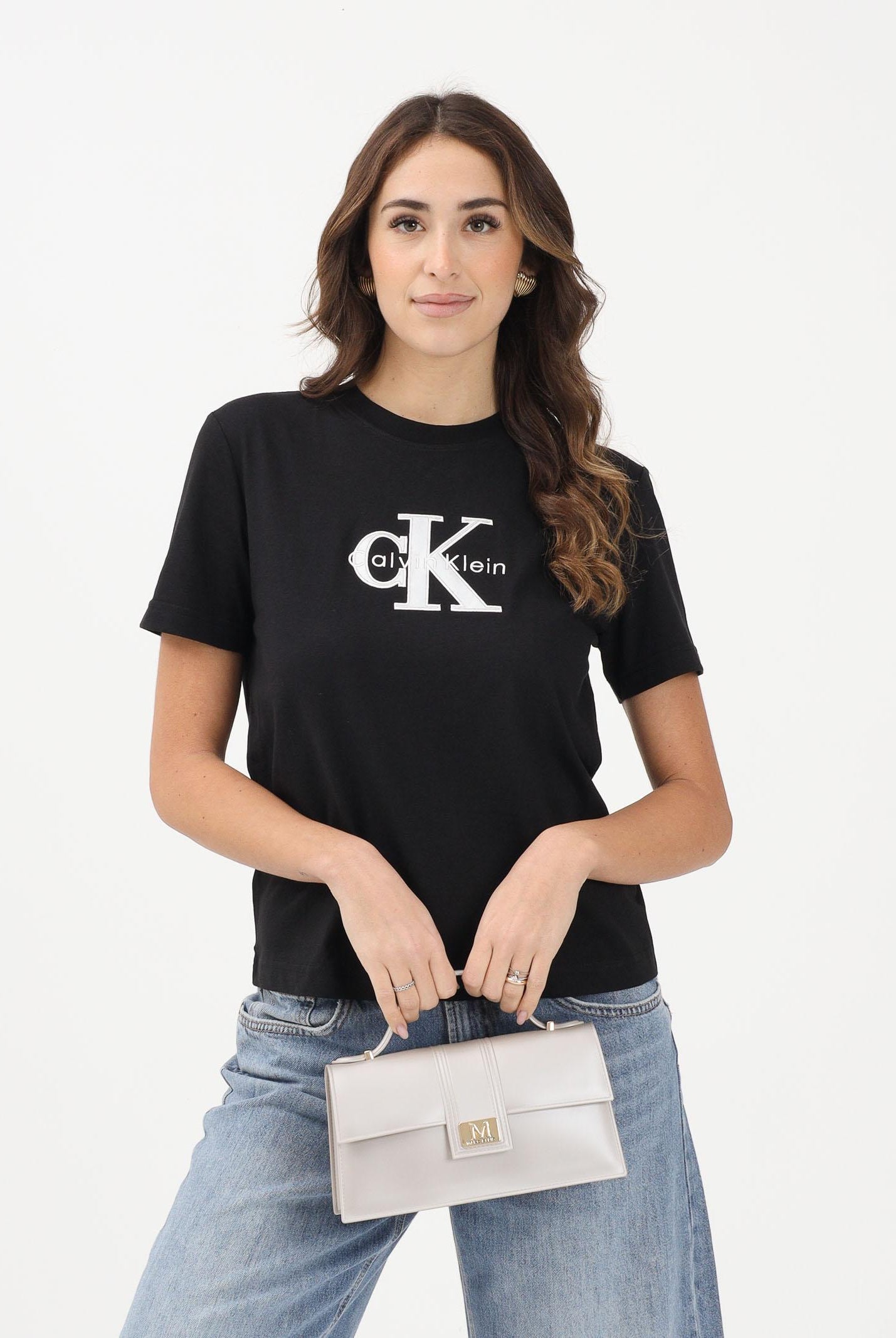 CALVIN KLEIN JEANS T-shirt a manica corta nera da donna con logo LV047E819GUB1 . CALVIN KLEIN JEANS