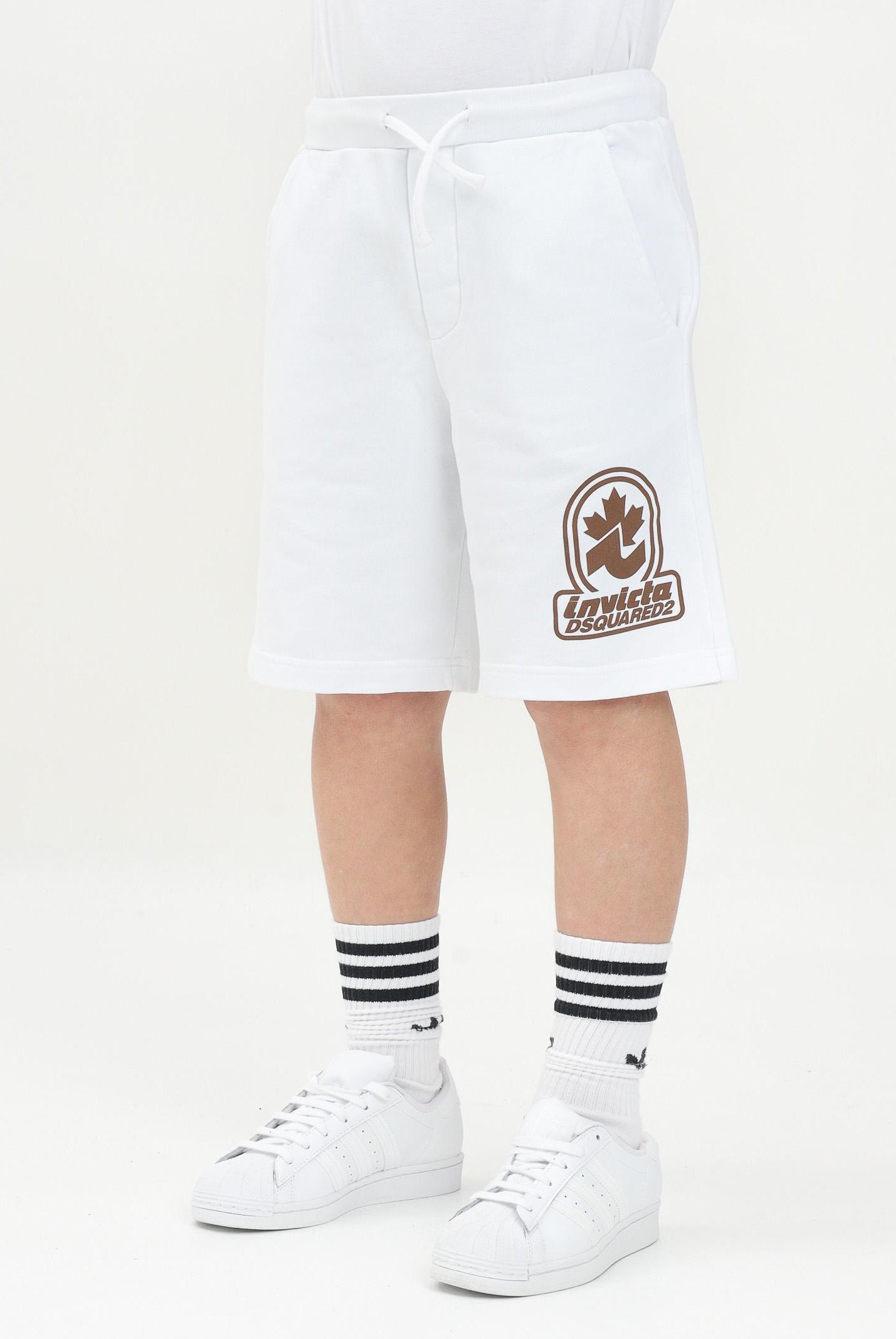 DSQUARED2 Shorts sportivo bianco per donna, ragazzi e bambini con stampa del logo "Invicta Dsquared2" DQ2908D0AD2 DQ100 DSQUARED2