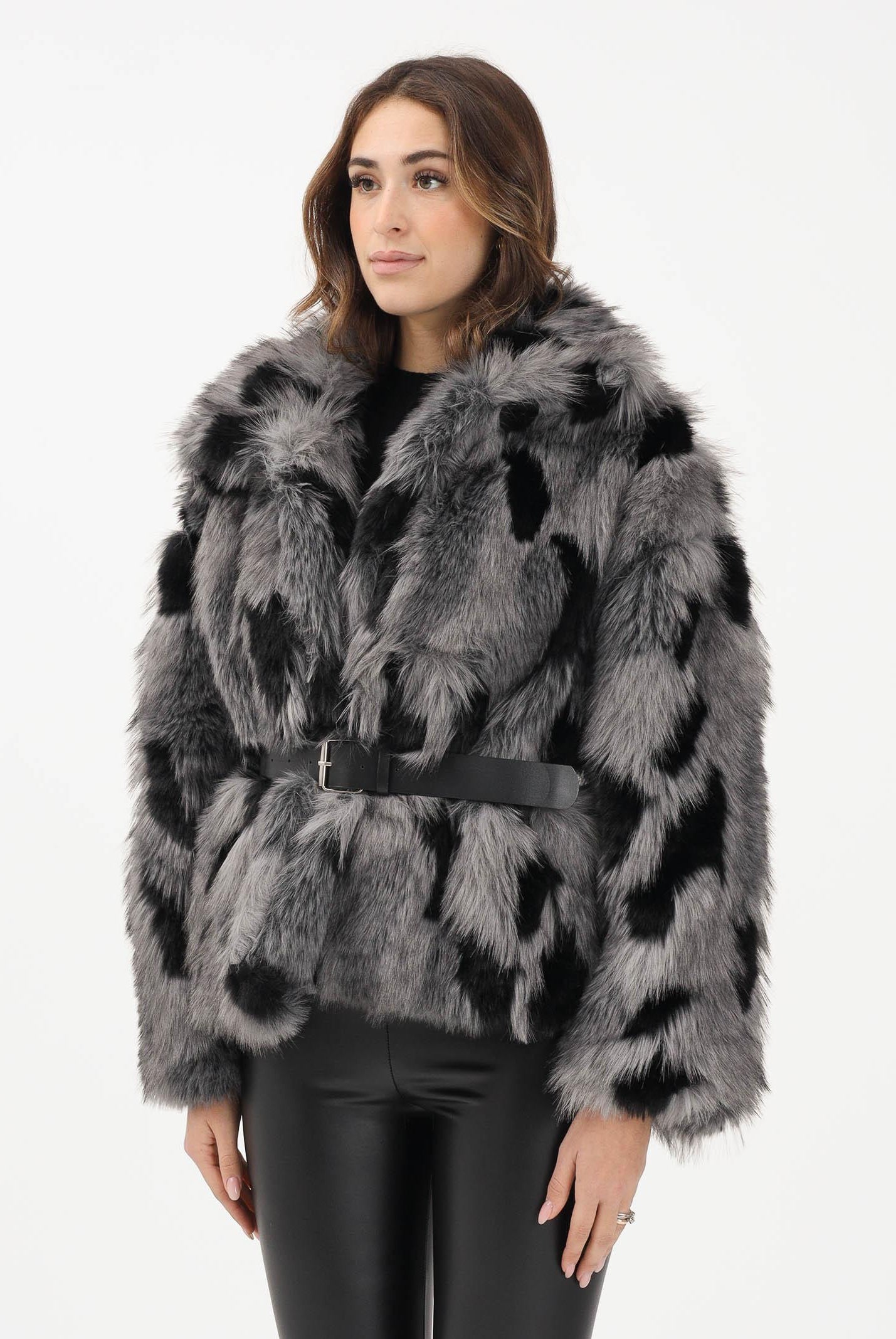 VICOLO Pelliccia grigia e nera da donna con cintura TF1691 GR VICOLO