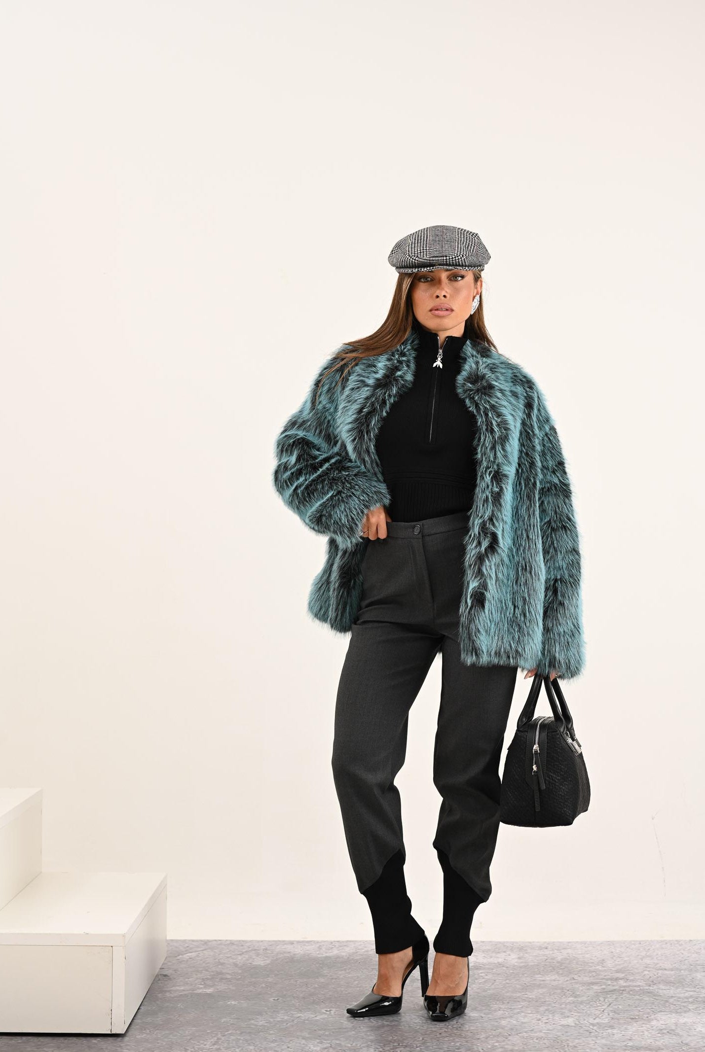 PATRIZIA PEPE Dolcevita nero da donna con zip 8K0323K274 K103 PATRIZIA PEPE