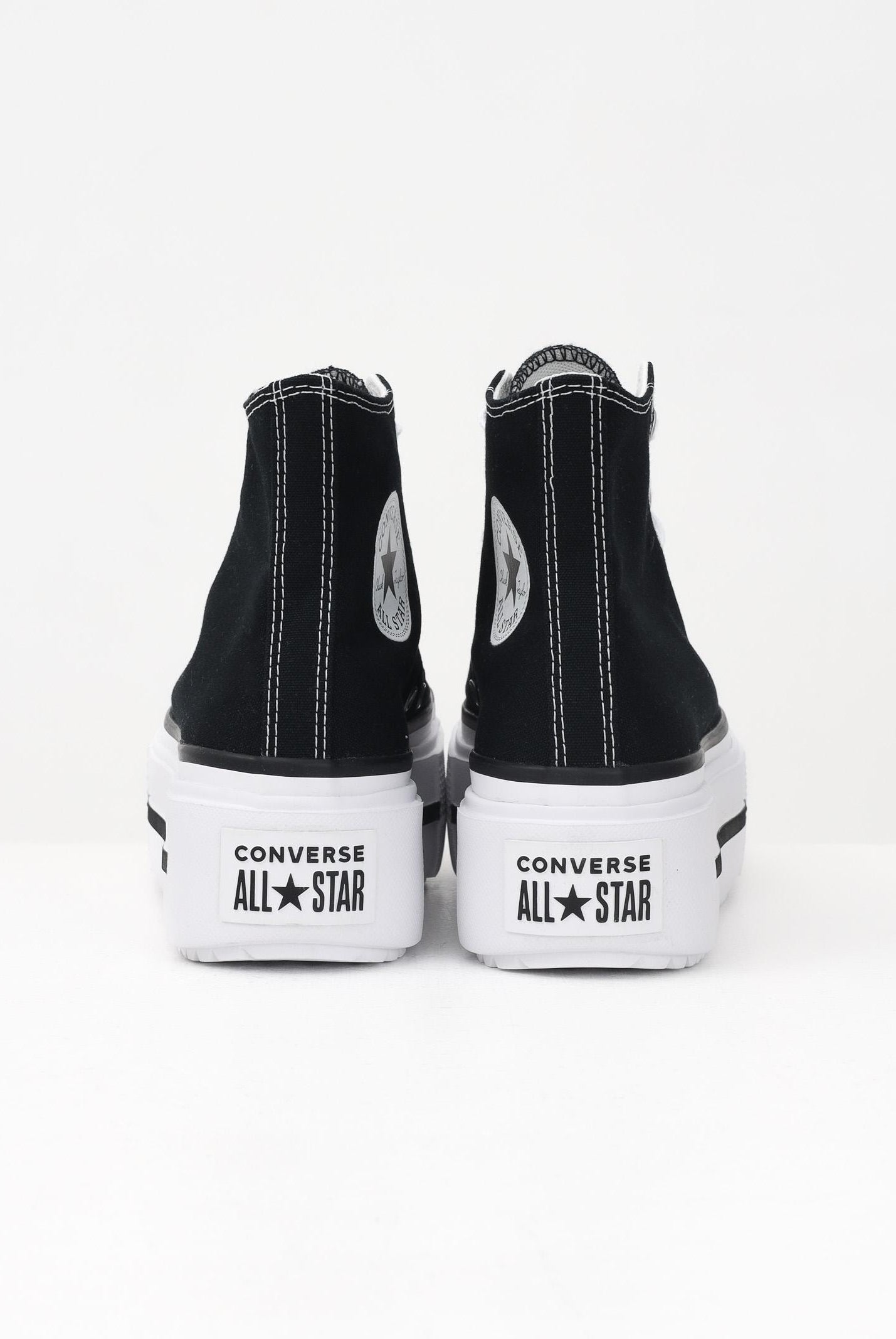 CONVERSE Sneakers Chuck Taylor All Star Lift Double Stack nere da donna A12975C . CONVERSE