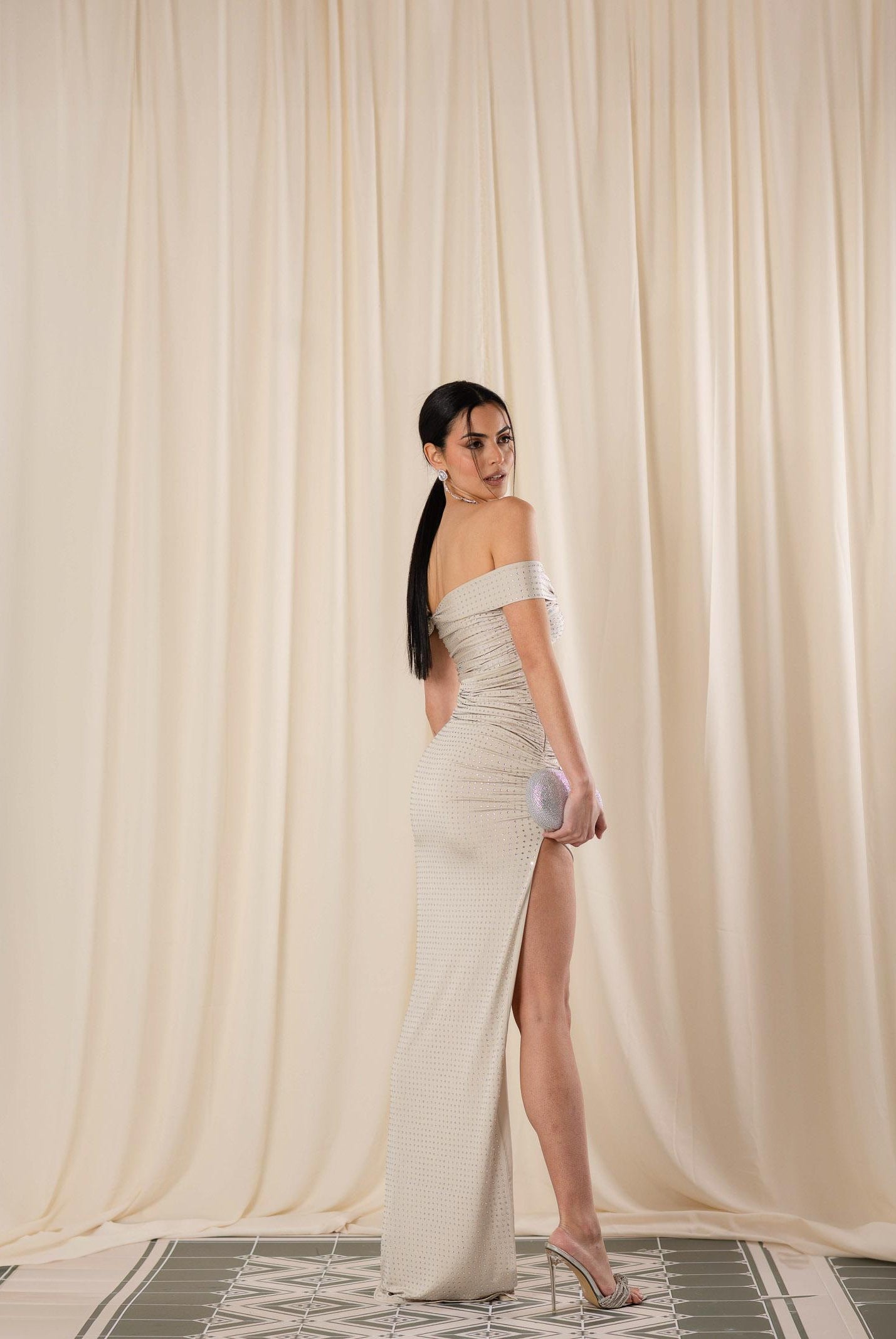 ALMA SANCHEZ Abito lungo Annya bianco mandorla da donna con strass AS26035EL MA ALMA SANCHEZ