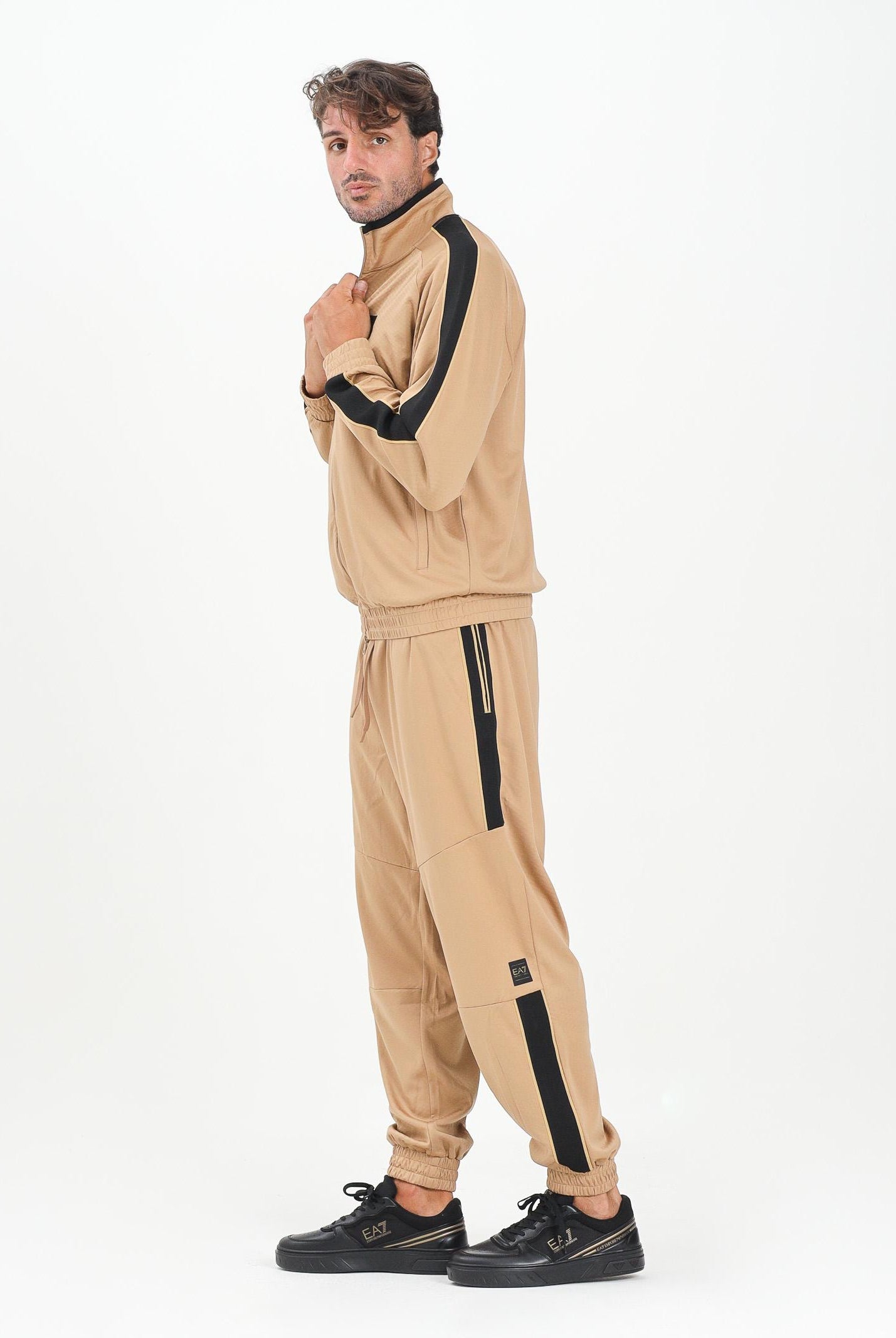 EA7 Pantalone sportivo beige da uomo con bande laterali e logo 7M000622AF17089 U6171 EA7