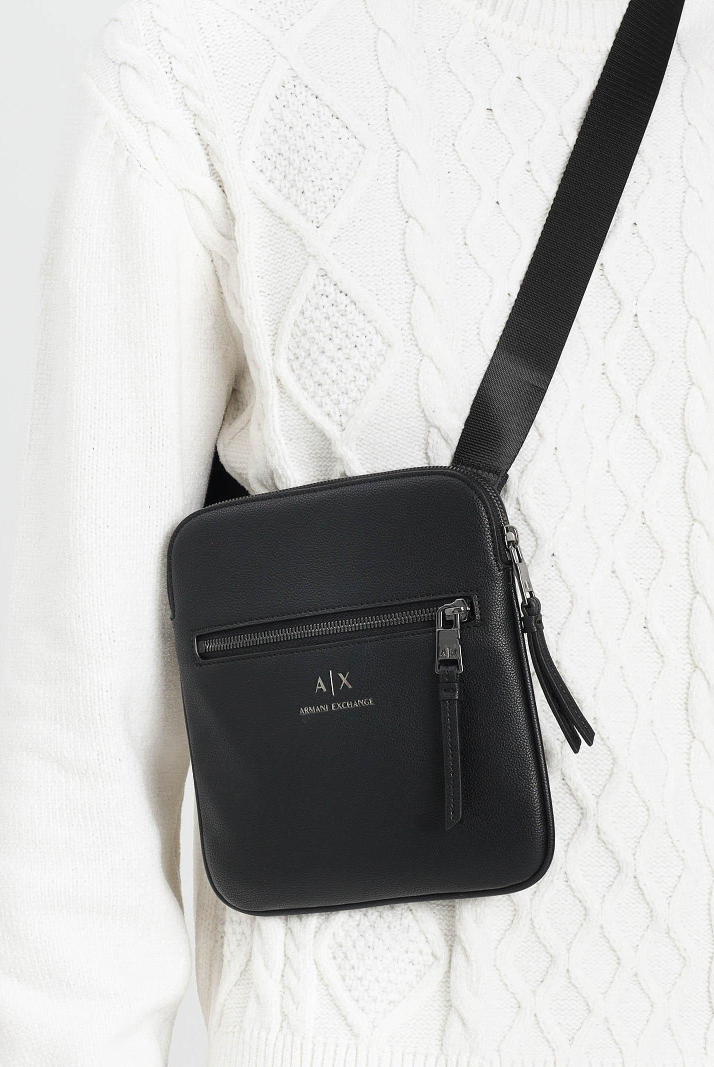 ARMANI EXCHANGE Borsello nero da uomo in ecopelle con logo frontale 952391CC830 00020 ARMANI EXCHANGE