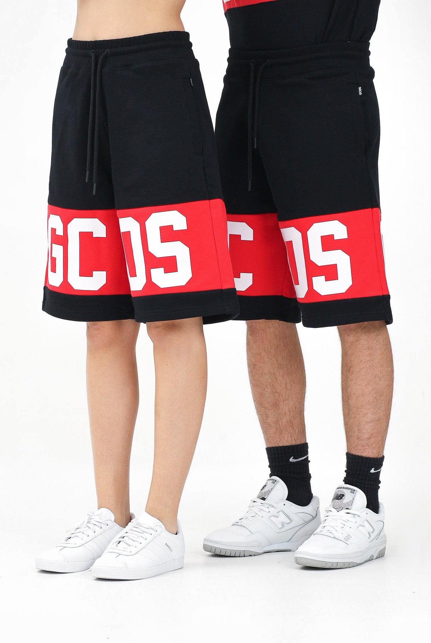 GCDS Shorts sportivo nero per uomo e donna con logo Z0MLQL228F004 999R GCDS