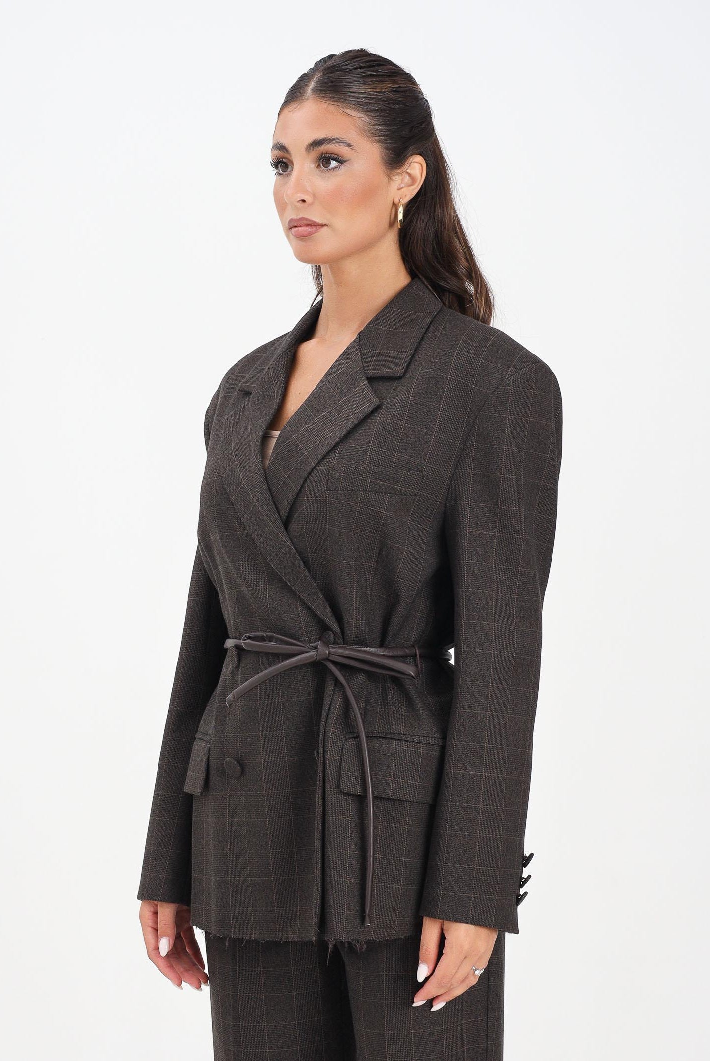 VICOLO Giacca over marrone da donna con fondo a taglio vivo TF0132 FFMO VICOLO