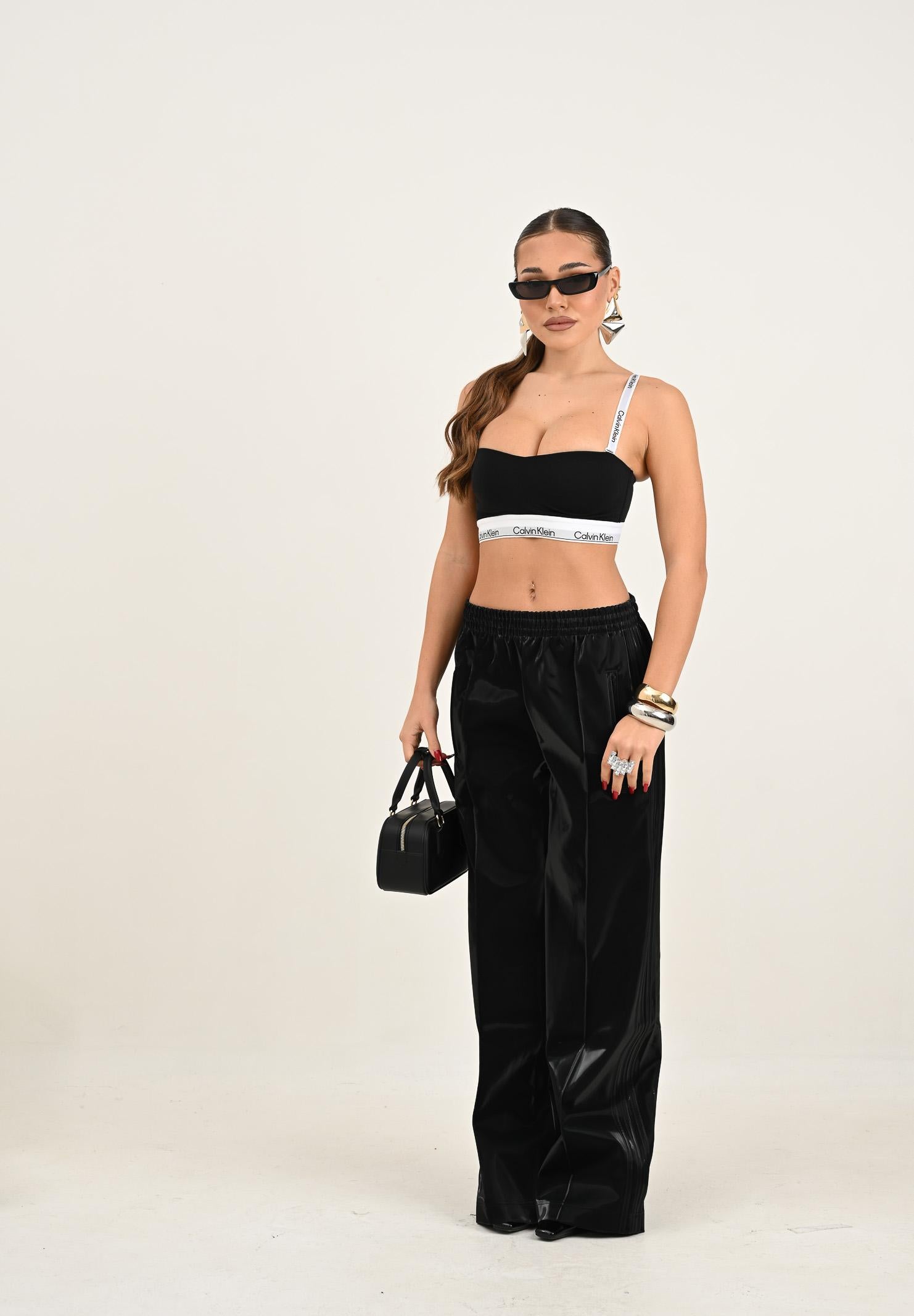 CALVIN KLEIN Bralette nera da donna con fascia logata LV00QF8497 UB1 CALVIN KLEIN