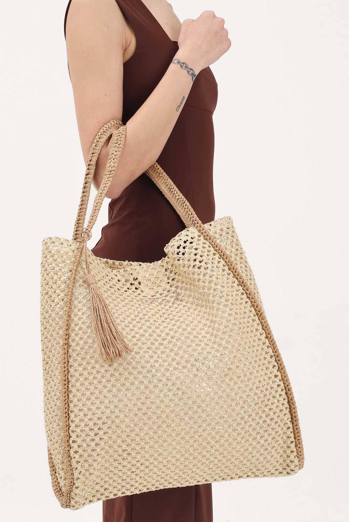 F**K Borsa mare beige da donna in tessuto lavorato effetto rete FA26-SW0004BG . F**K