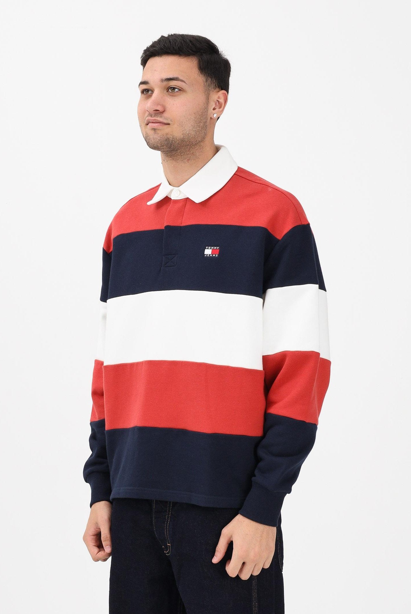 TOMMY JEANS Felpa stile polo da uomo con motivo a righe nei toni del rosso, panna e blu DM0DM22727 0A4 TOMMY JEANS