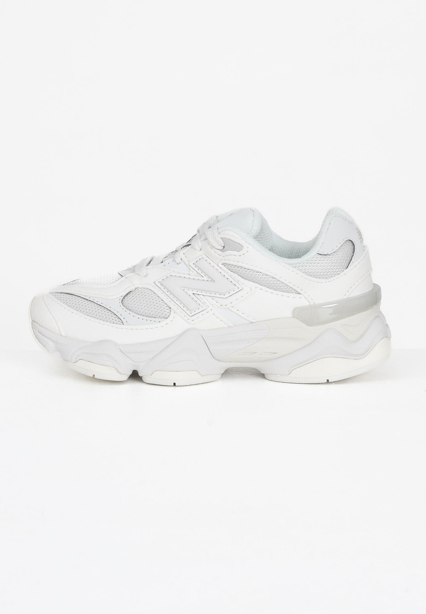 NEW BALANCE Sneakers 9060 LACE grigio chiaro per bambino e bambina PC9060LL NEW BALANCE