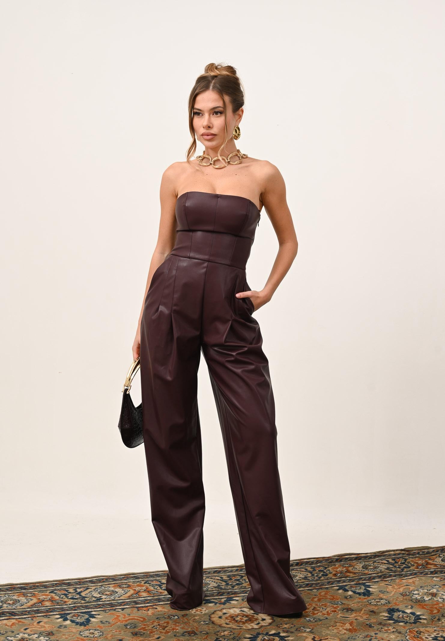 ELISABETTA FRANCHI Tuta bordeaux da donna realizzata in materiale sintetico effetto pelle TU06858E2 EA4 ELISABETTA FRANCHI