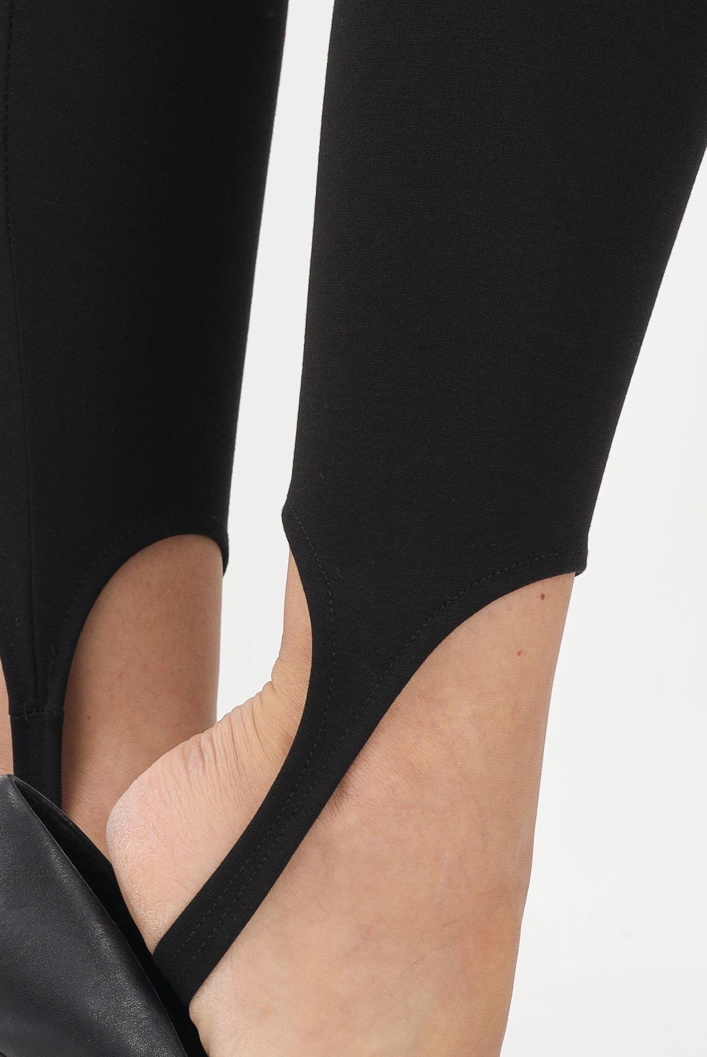 VICOLO Leggings nero da donna con staffa alla caviglia TF1759 NE VICOLO