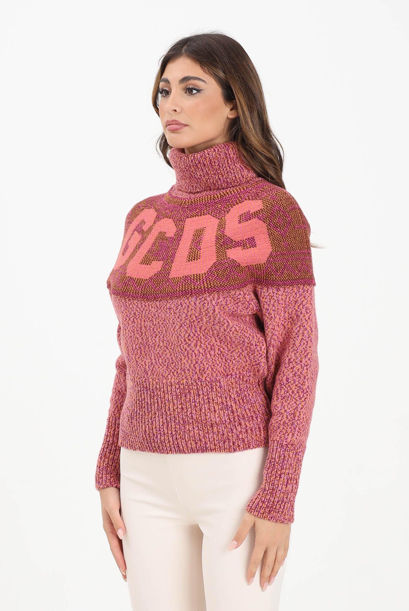 GCDS Maglione a collo alto rosa da donna con intarsio logo GCDS B2CW1603KJ3 42 GCDS