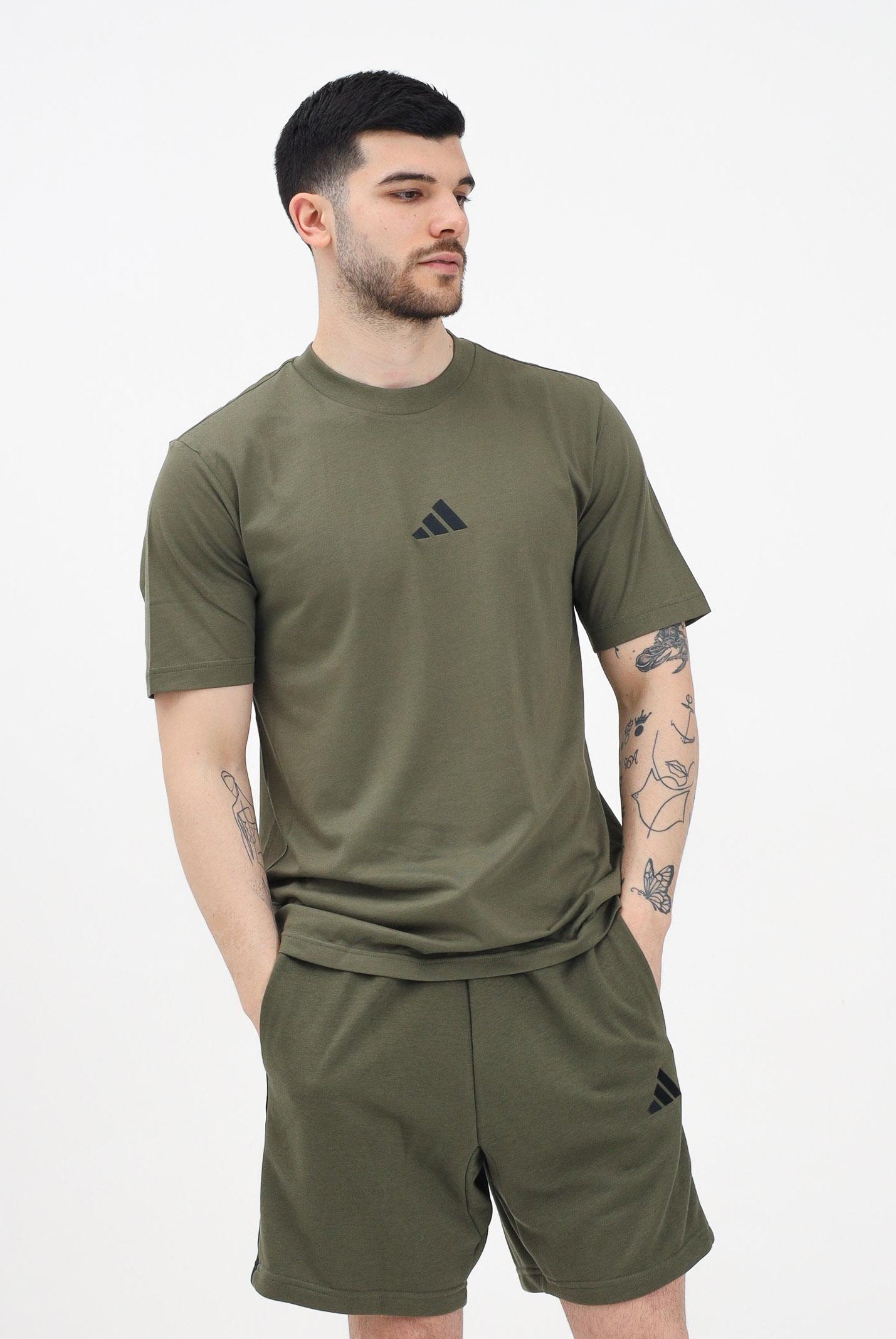 ADIDAS PERFORMANCE T-shirt a manica corta Essentials Small Logo Single Jersey verde da uomo JF1097 . ADIDAS PERFORMANCE