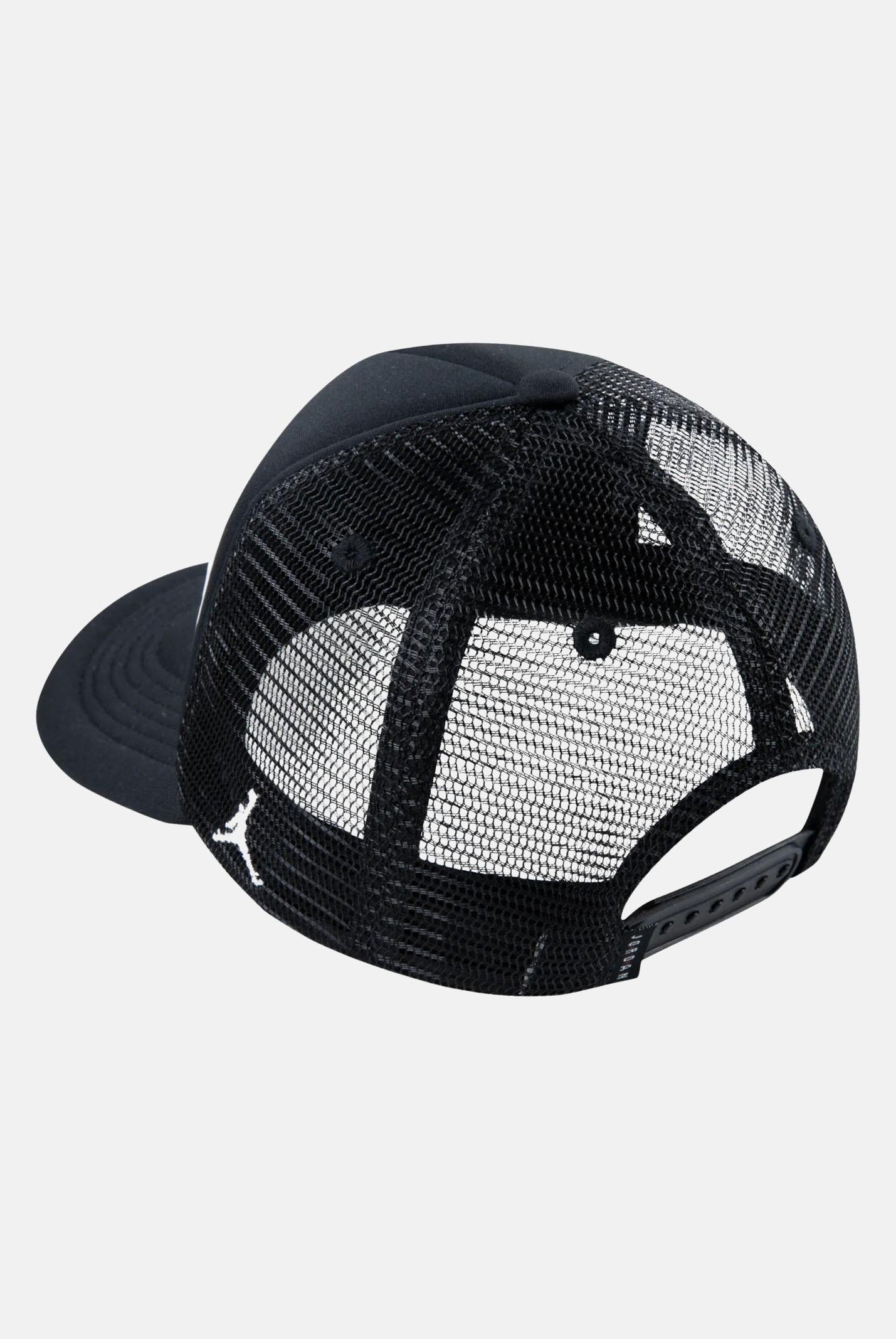 JORDAN Cappello con visiera JAN TRUCKER nero per uomo e donna 9A0940 023 JORDAN