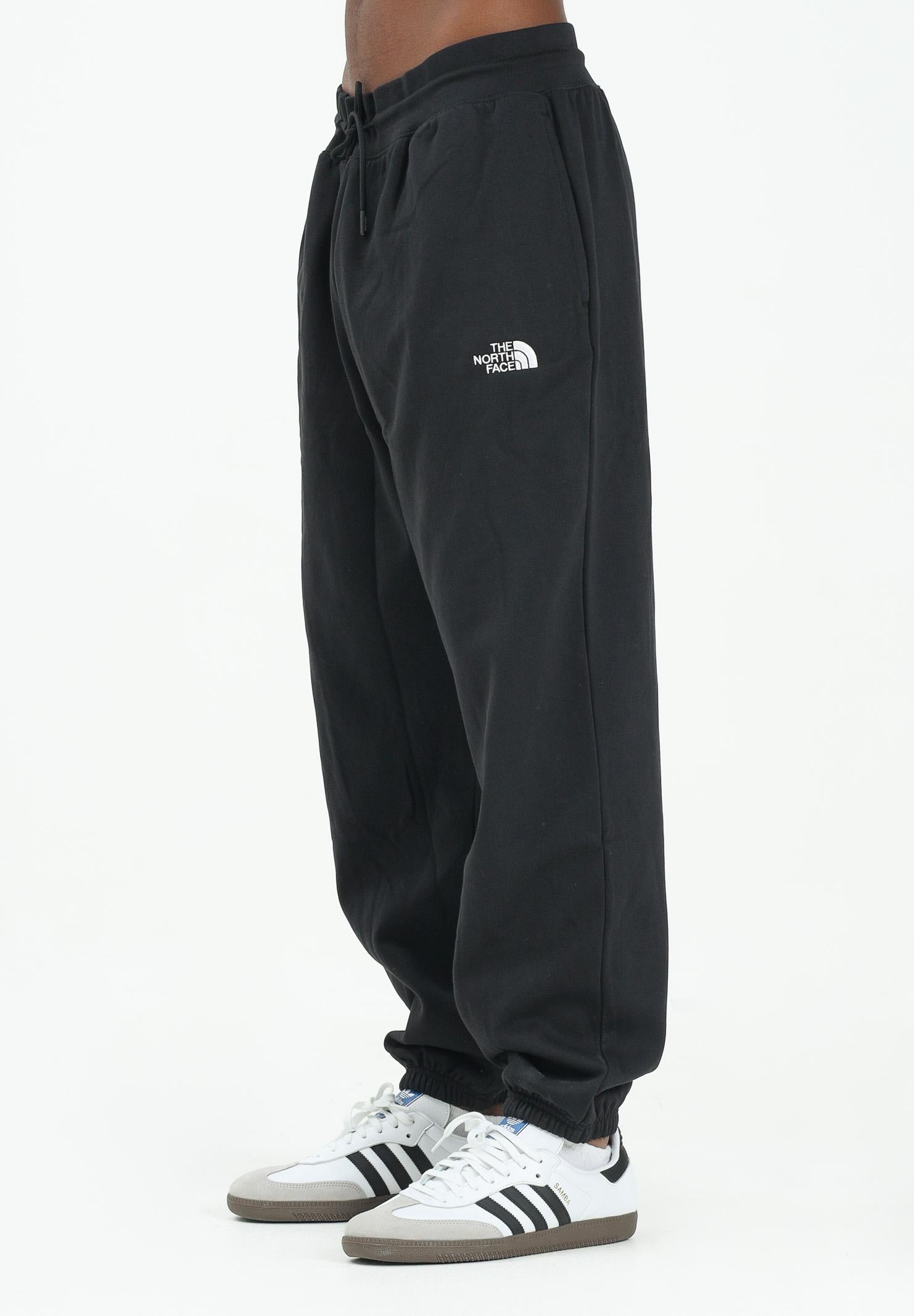 THE NORTH FACE Pantalone sportivo Essential Relaxed Straight nero da uomo NF0A8C1FJK31 . THE NORTH FACE