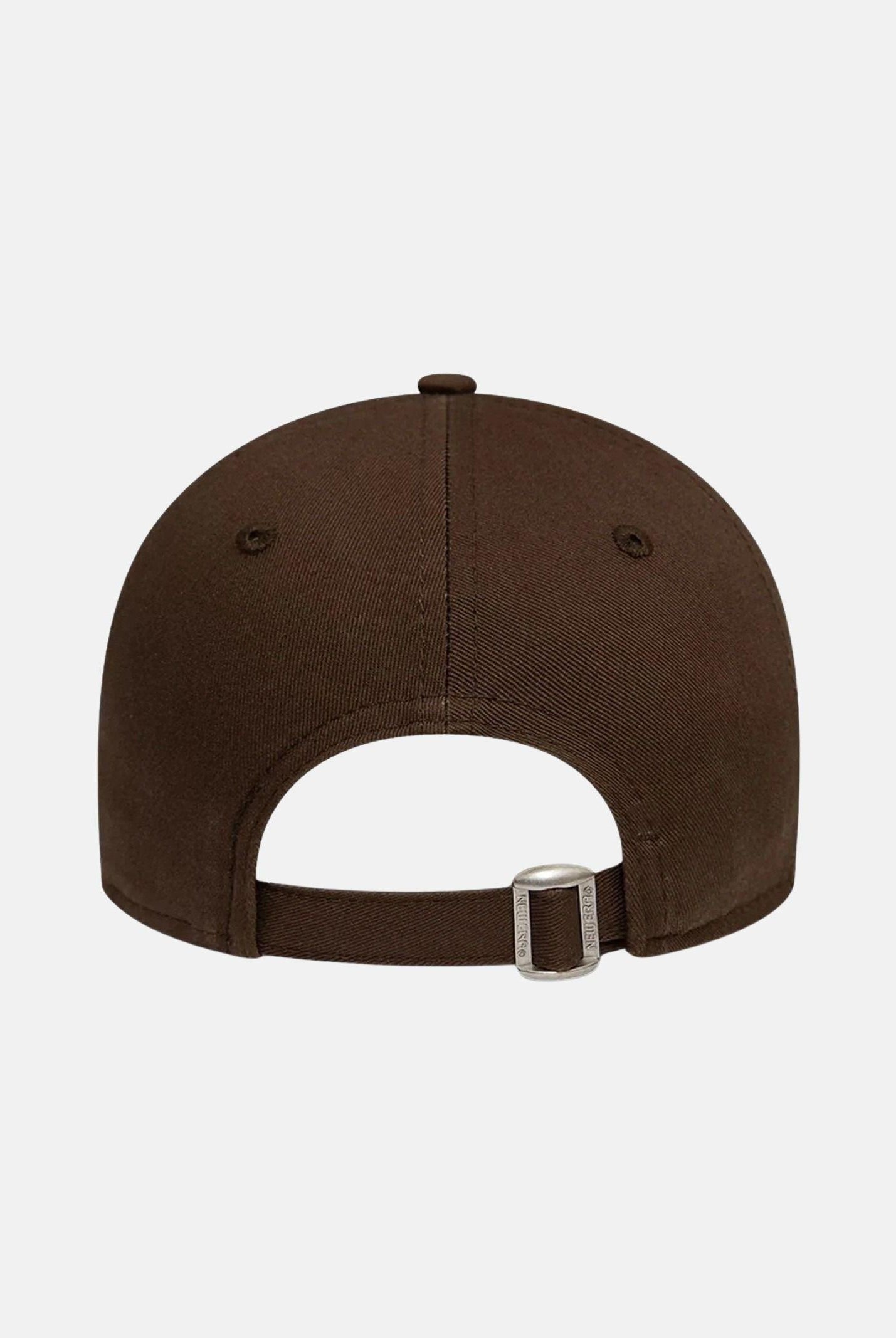 NEW ERA Cappello con visiera 9FORTY New York Yankees League Essential marrone per uomo e donna 60471462 . NEW ERA