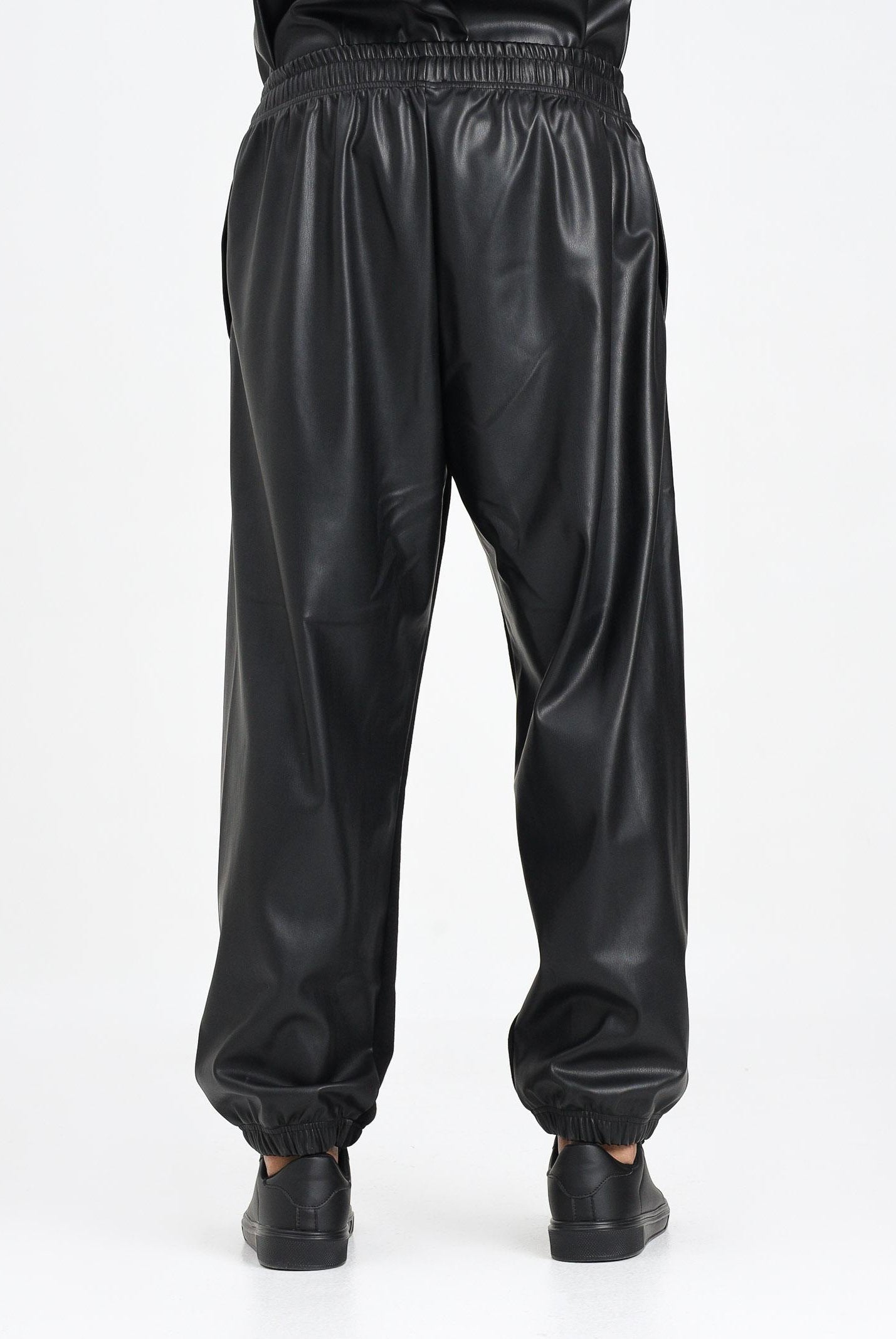 VERSACE JEANS COUTURE Pantalone sportivo nero da uomo realizzato in doppio tessuto 79GAA322F0010 899 VERSACE JEANS COUTURE