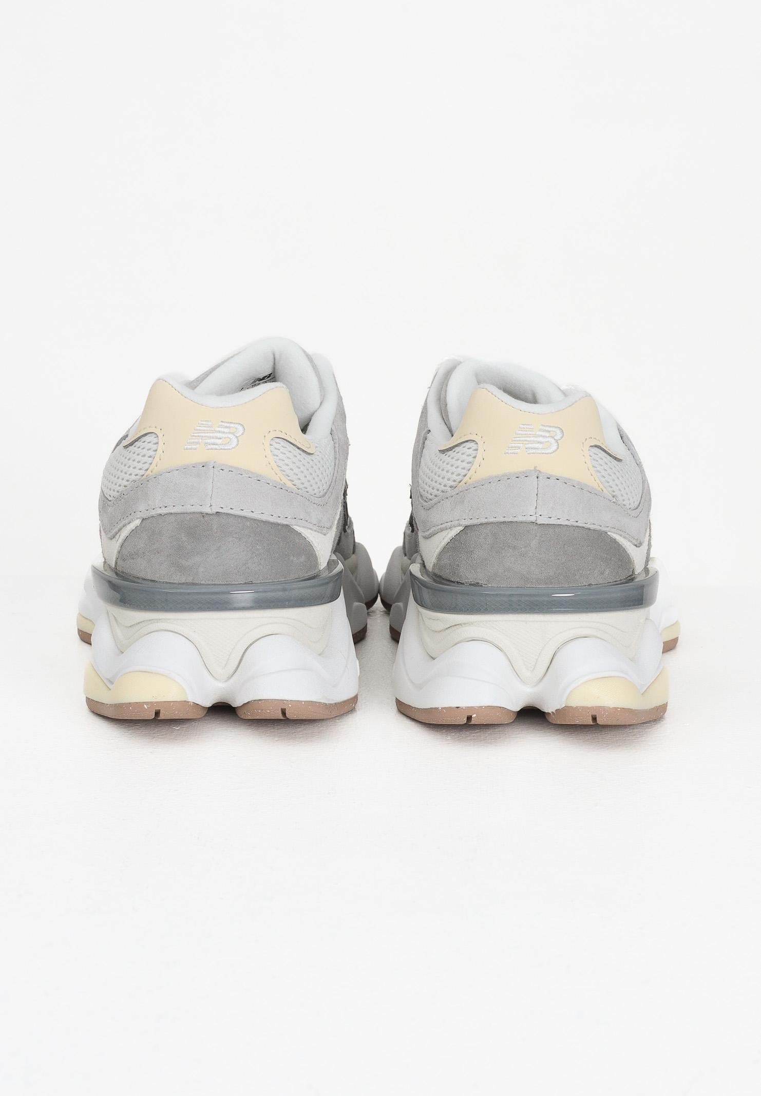 NEW BALANCE Sneakers 9060 grigie da uomo U9060AUB . NEW BALANCE