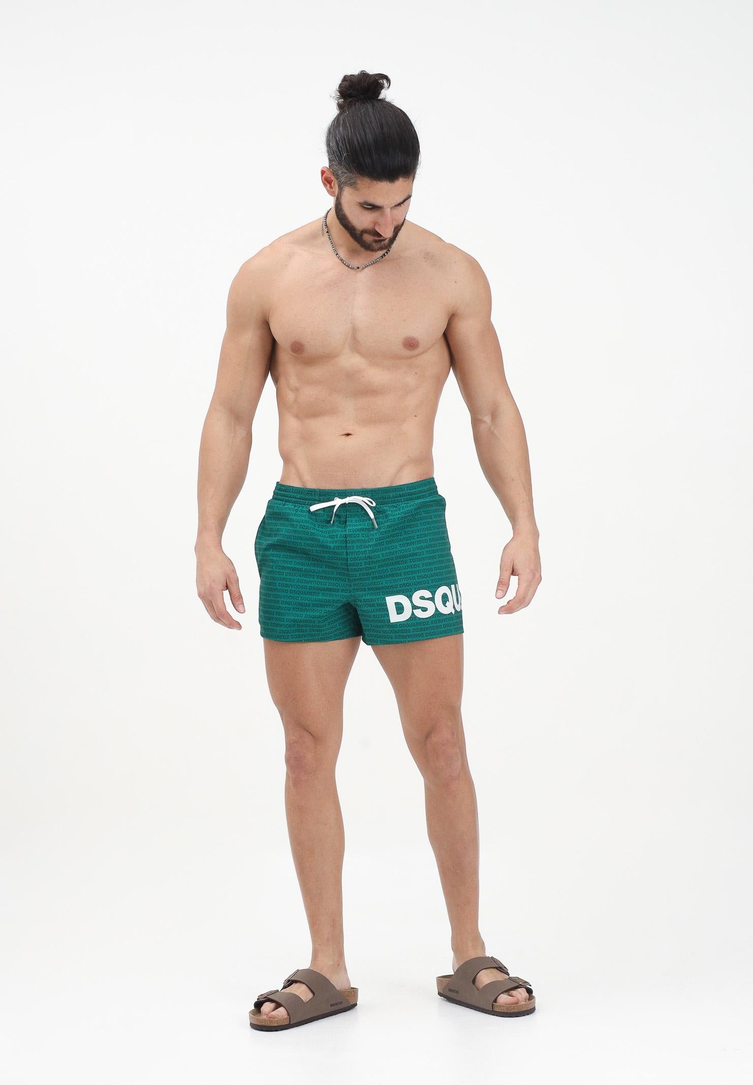 DSQUARED2 Shorts mare verde da uomo con logo all-over D7B5C5950 319 DSQUARED2