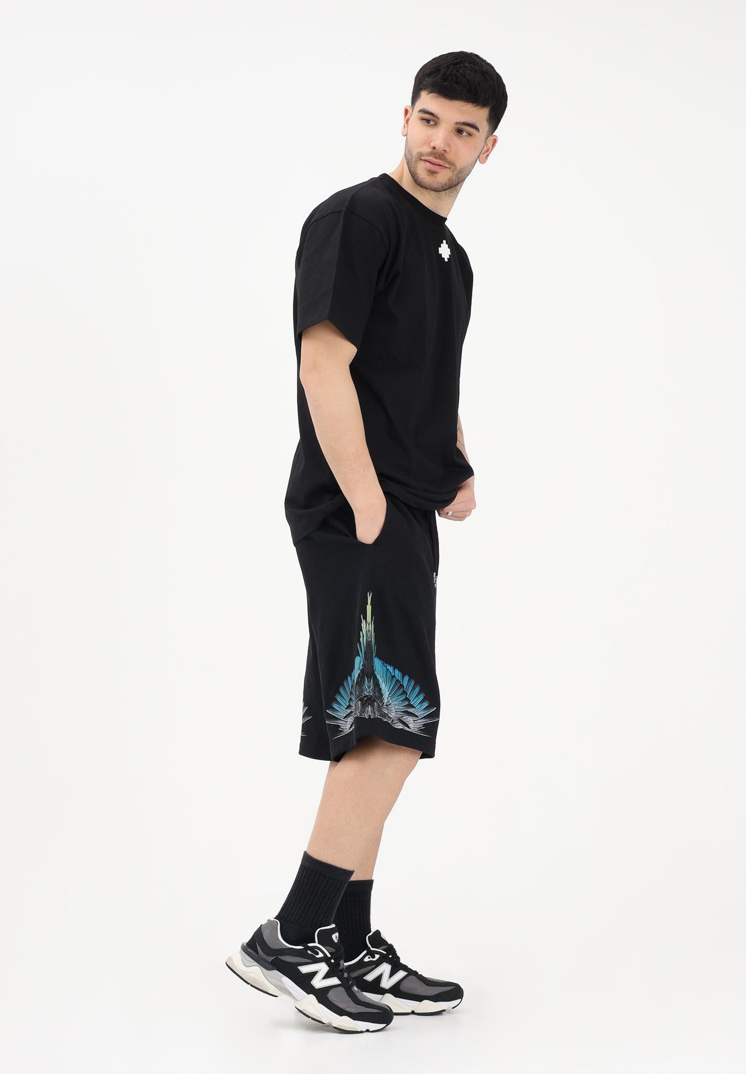 MARCELO BURLON COUNTY OF MILAN Shorts sportivo nero da uomo con stampa S6CMMABE026 110 MARCELO BURLON COUNTY OF MILAN