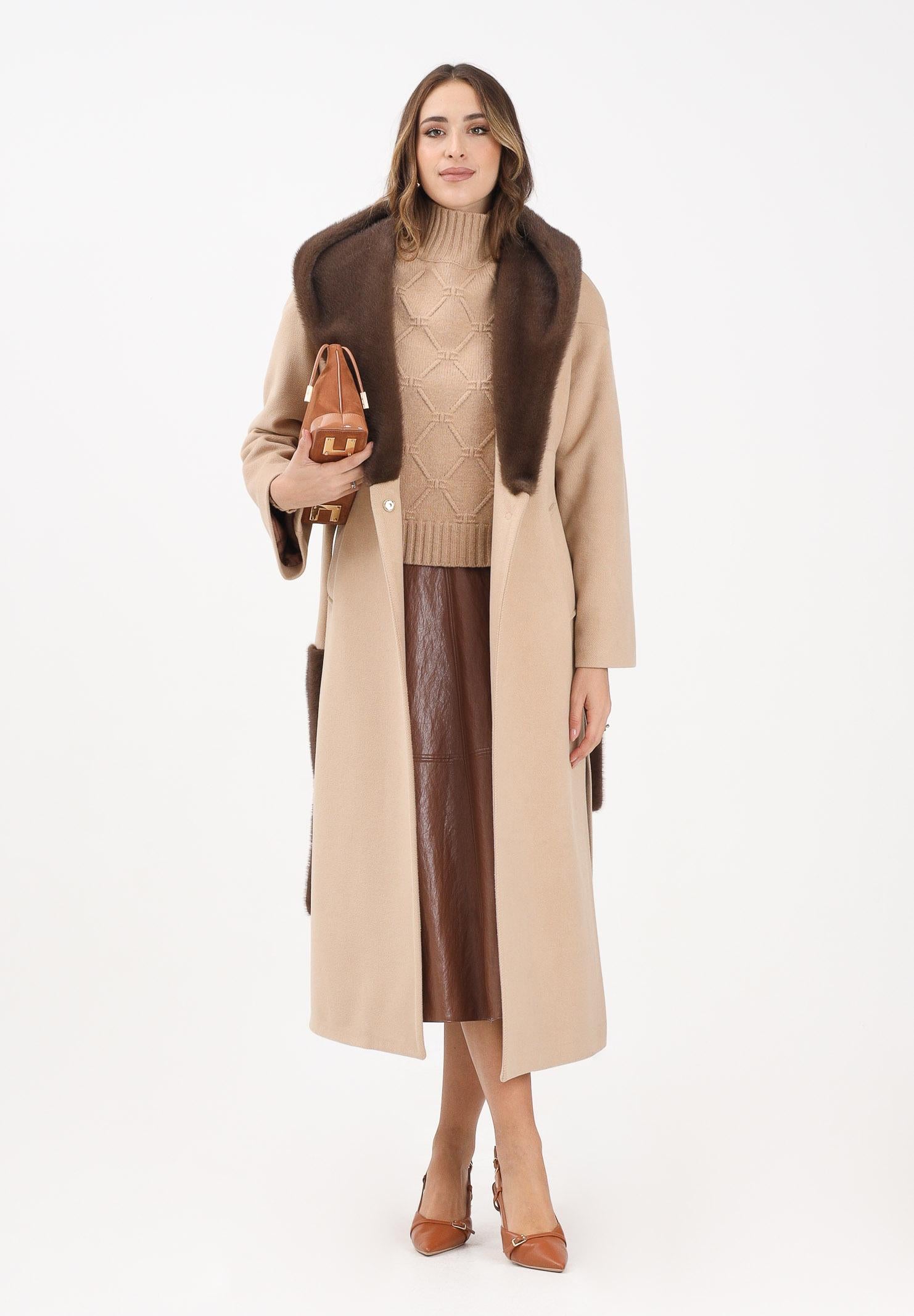 YES LONDON Cappotto beige da donna con dettagli in vera pelliccia CD1221 CA YES LONDON