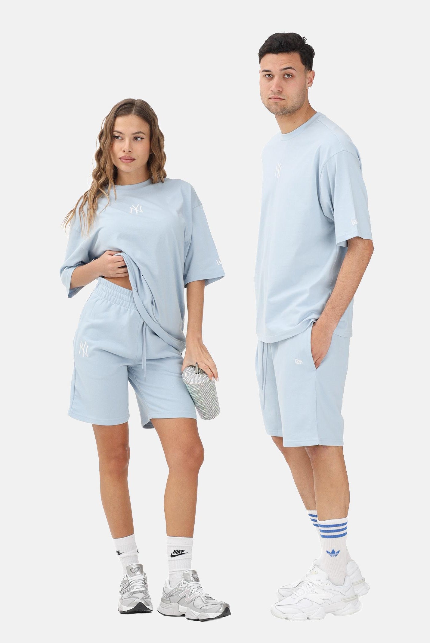 NEW ERA Shorts sportivo New York Yankees MLB League Essential Midi azzurro per uomo e donna 60771494 . NEW ERA