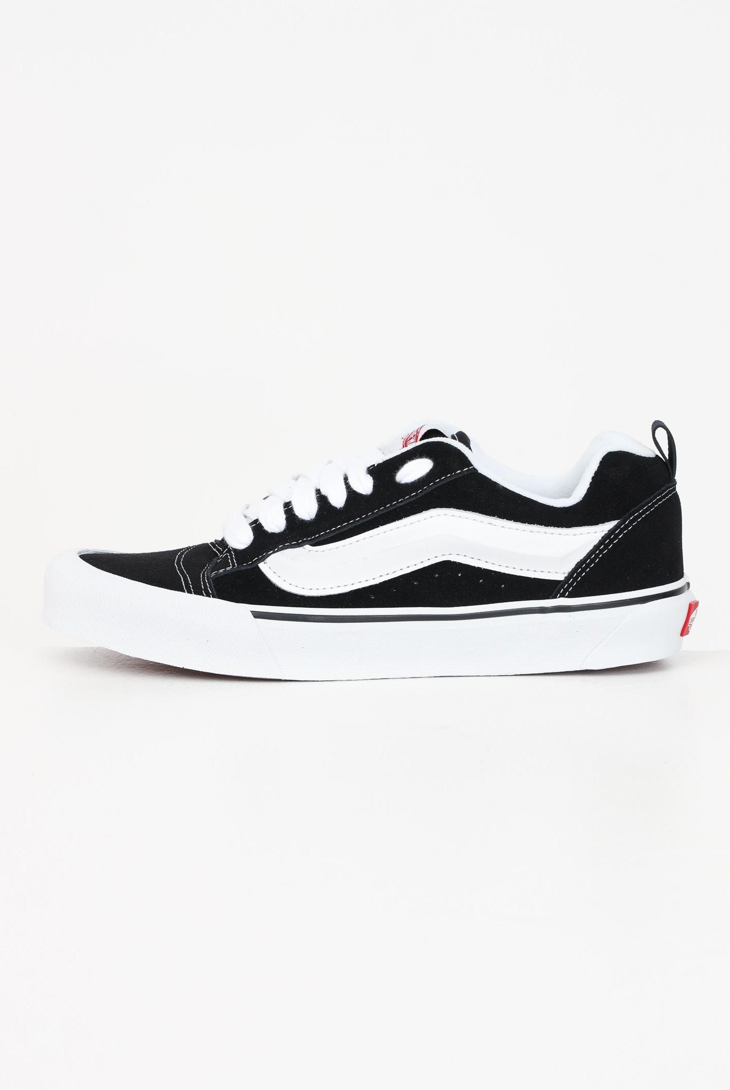 Sneakers Knu Skool nere da uomo VN0009QC6BT1 . VANS