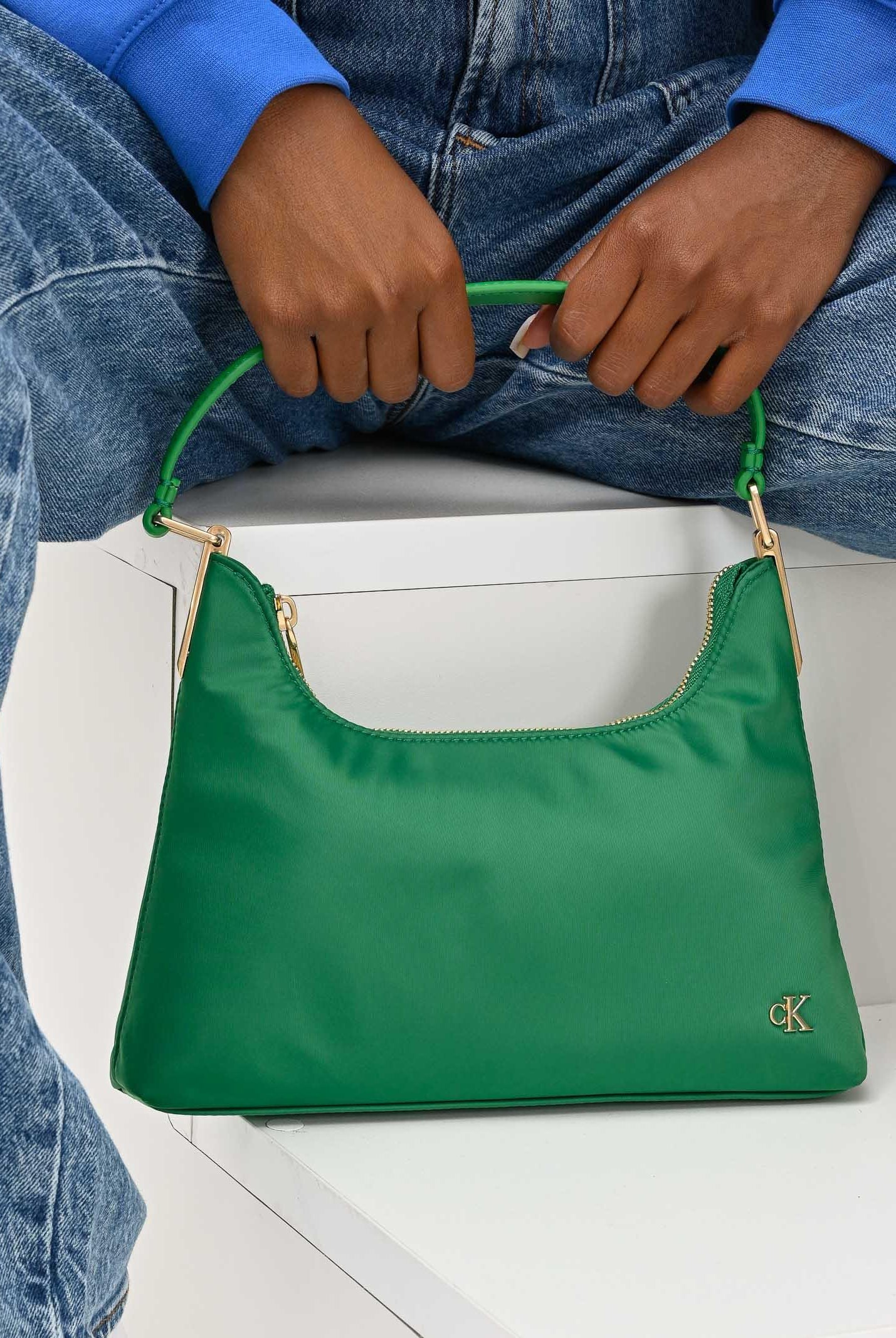 CALVIN KLEIN Borsa a spalla verde da donna con logo LV04K3219G 0K6 CALVIN KLEIN