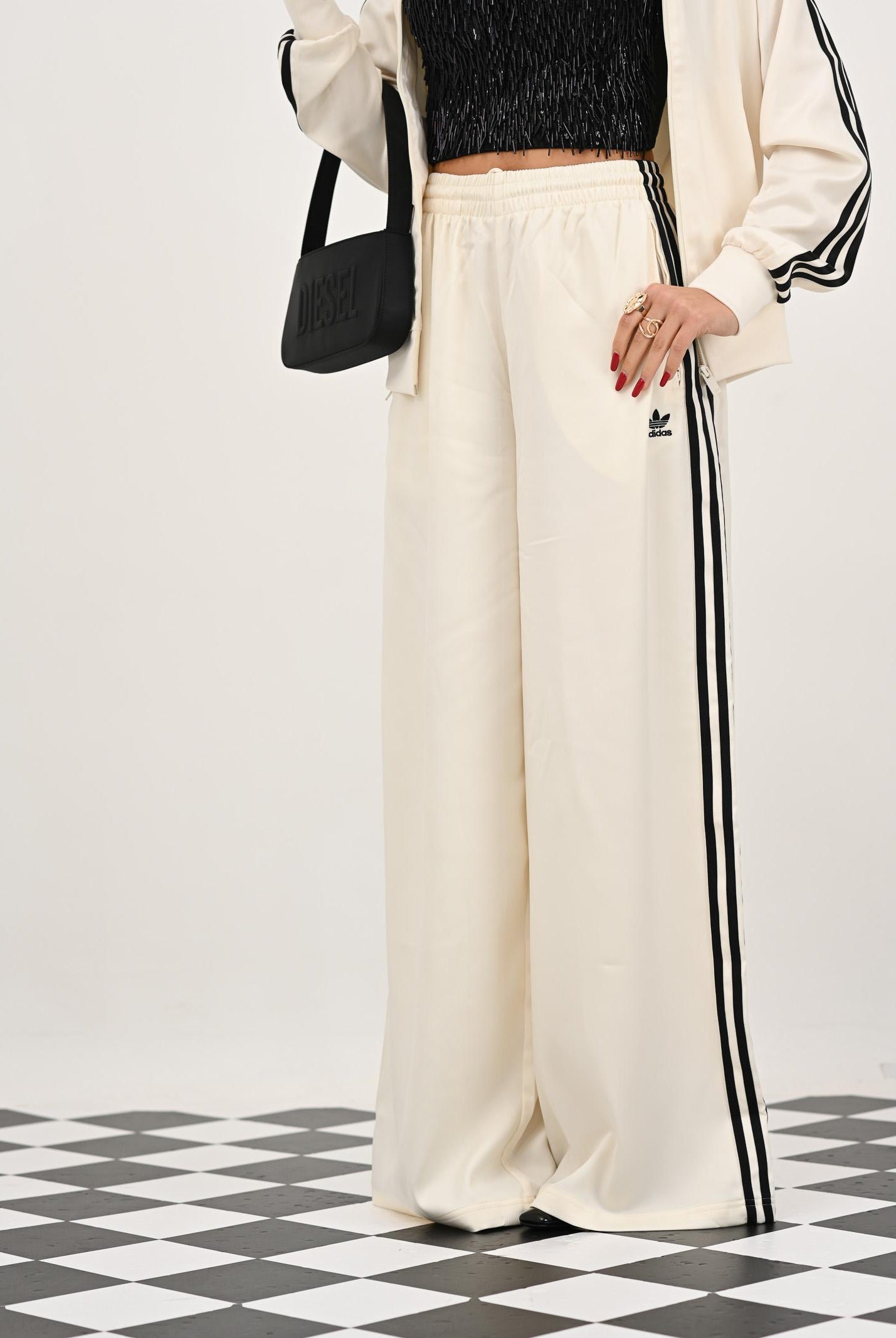 ADIDAS ORIGINALS Pantalone sportivo Adicolor Satin Wide Leg panna da donna KD2542 . ADIDAS ORIGINALS