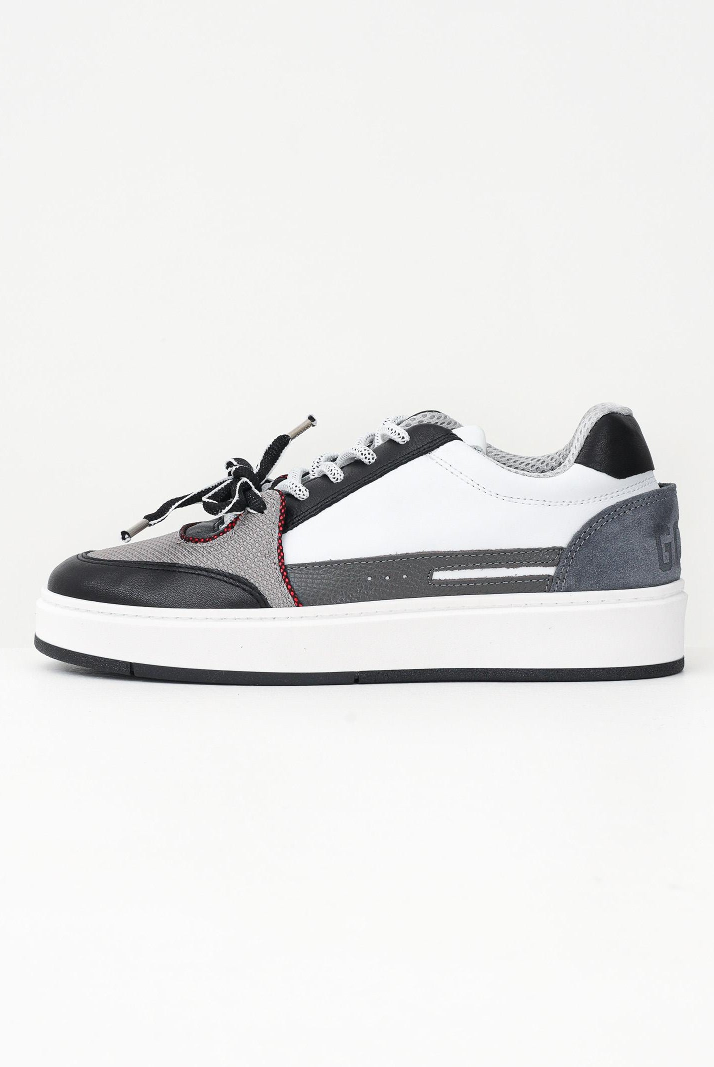 GCDS Sneakers bianche, nere e grigie da uomo con logo B1EU4203AF3 09 GCDS