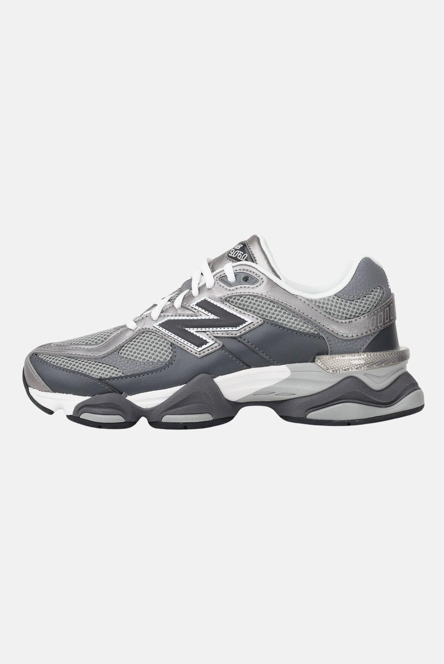 NEW BALANCE Sneakers 9060 grigie per uomo e donna U906051K . NEW BALANCE