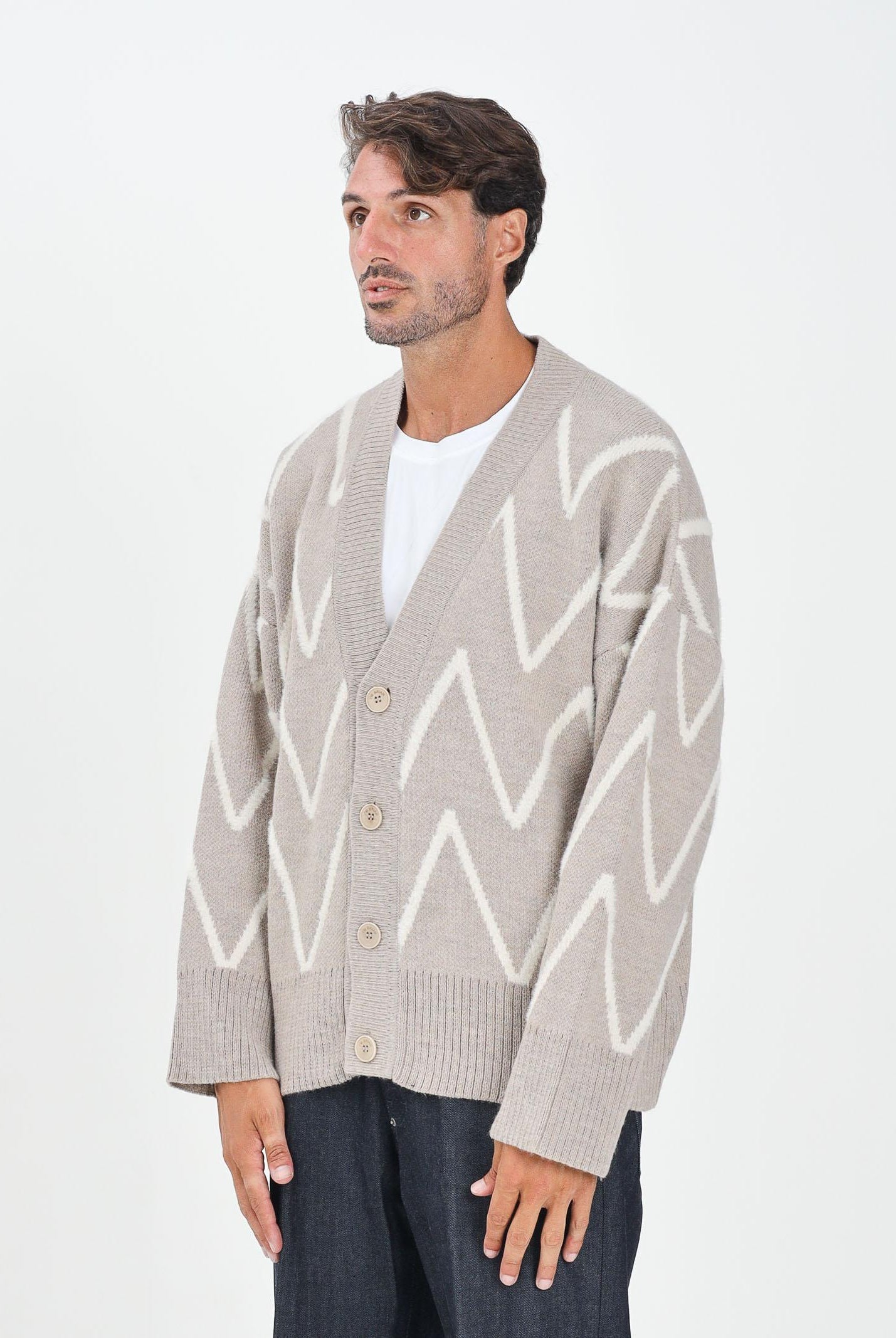 I'M BRIAN Cardigan beige da uomo caratterizzato da una lavorazione a zig-zag MA3418 0025 I'M BRIAN