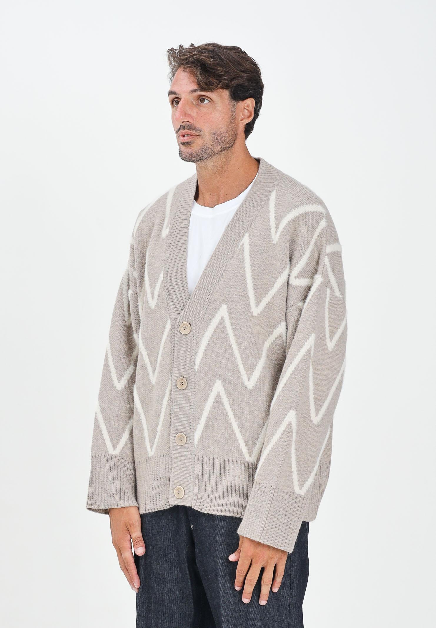 I'M BRIAN Cardigan beige da uomo caratterizzato da una lavorazione a zig-zag MA3418 0025 I'M BRIAN