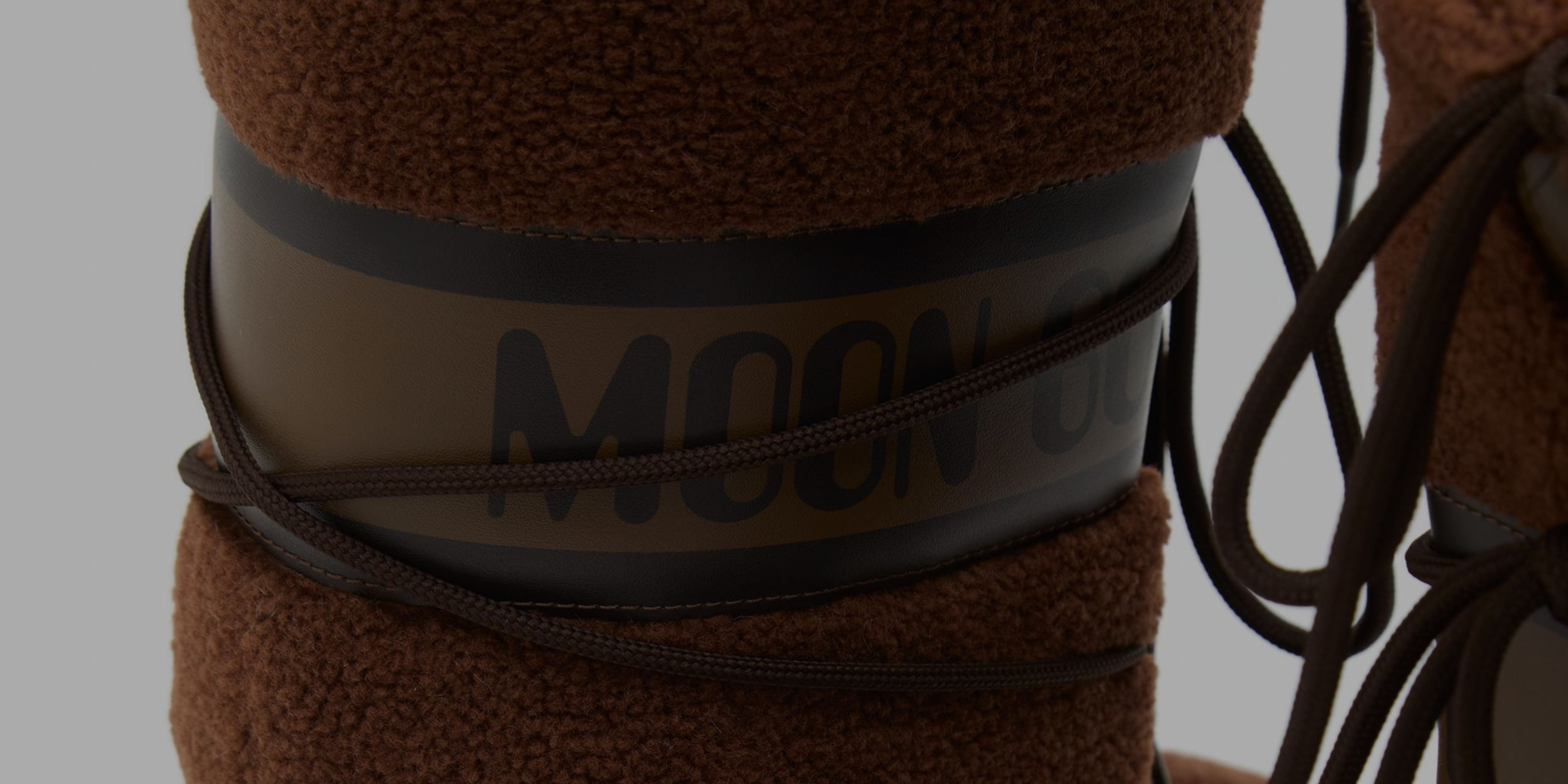 MOON BOOT