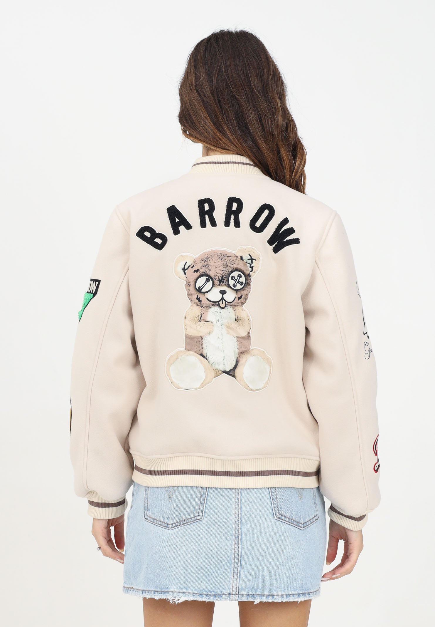 Bomber beige per donna e bambina con una serie di patch colorate F4BKJUBO014 13 BARROW 