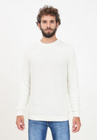 Maglioncino girocollo bianco da uomo con monogram CK J30J325672YBI YBI CALVIN KLEIN JEANS 