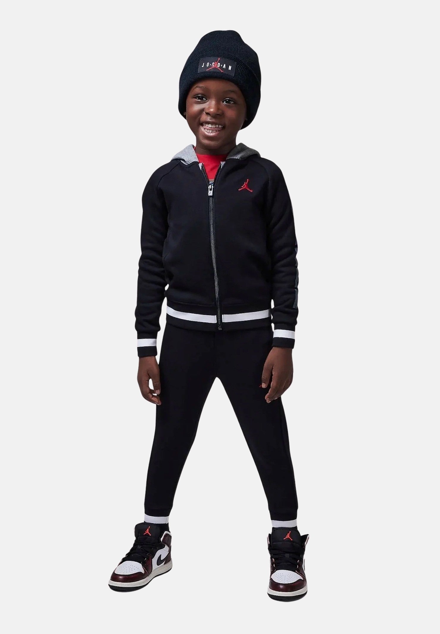 Tuta nera da bambino con dettagli a contrasto e logo 85D540 023 JORDAN 