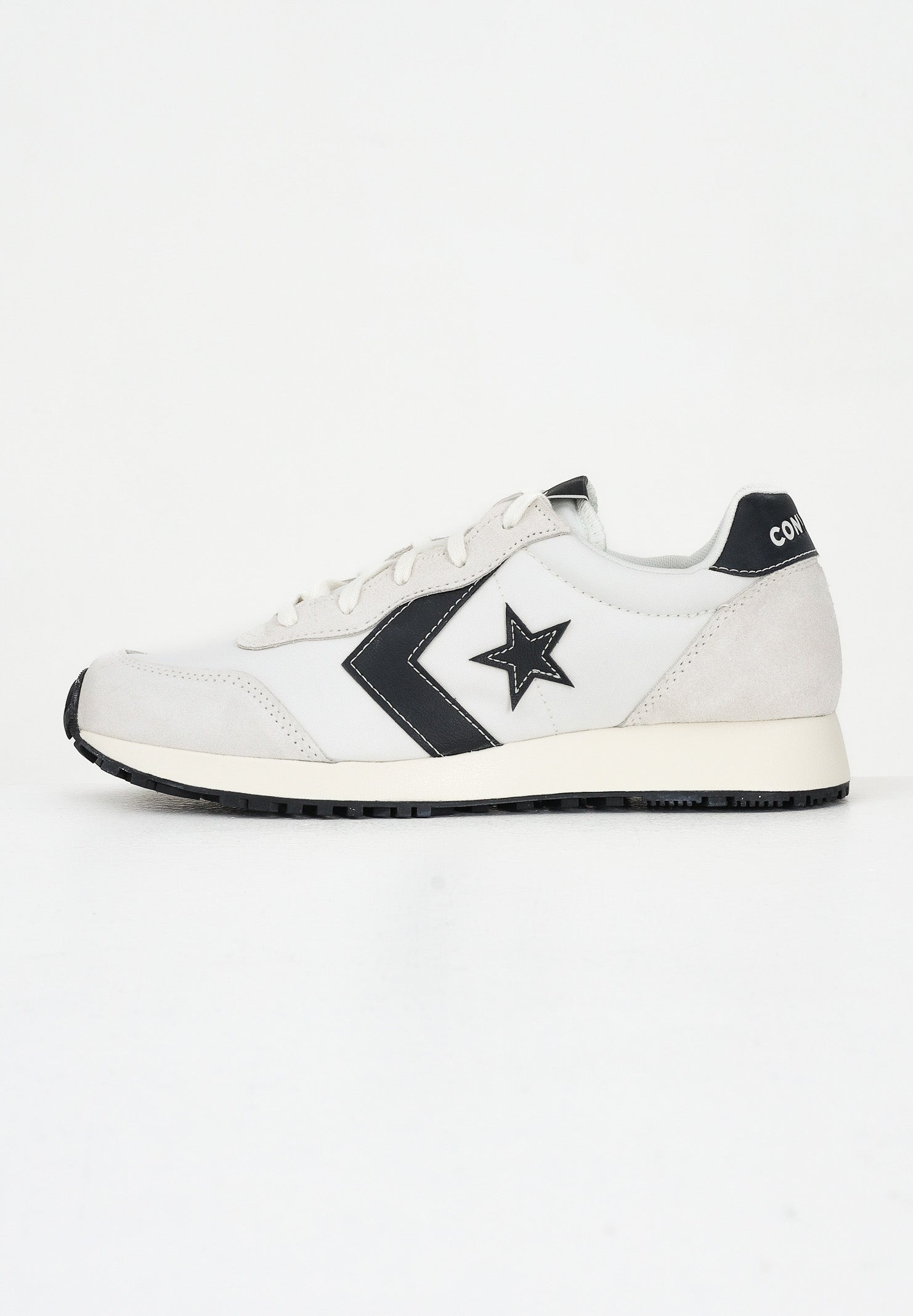 CONVERSE Sneakers Omega Trainer bianche da uomo A13323C . CONVERSE 